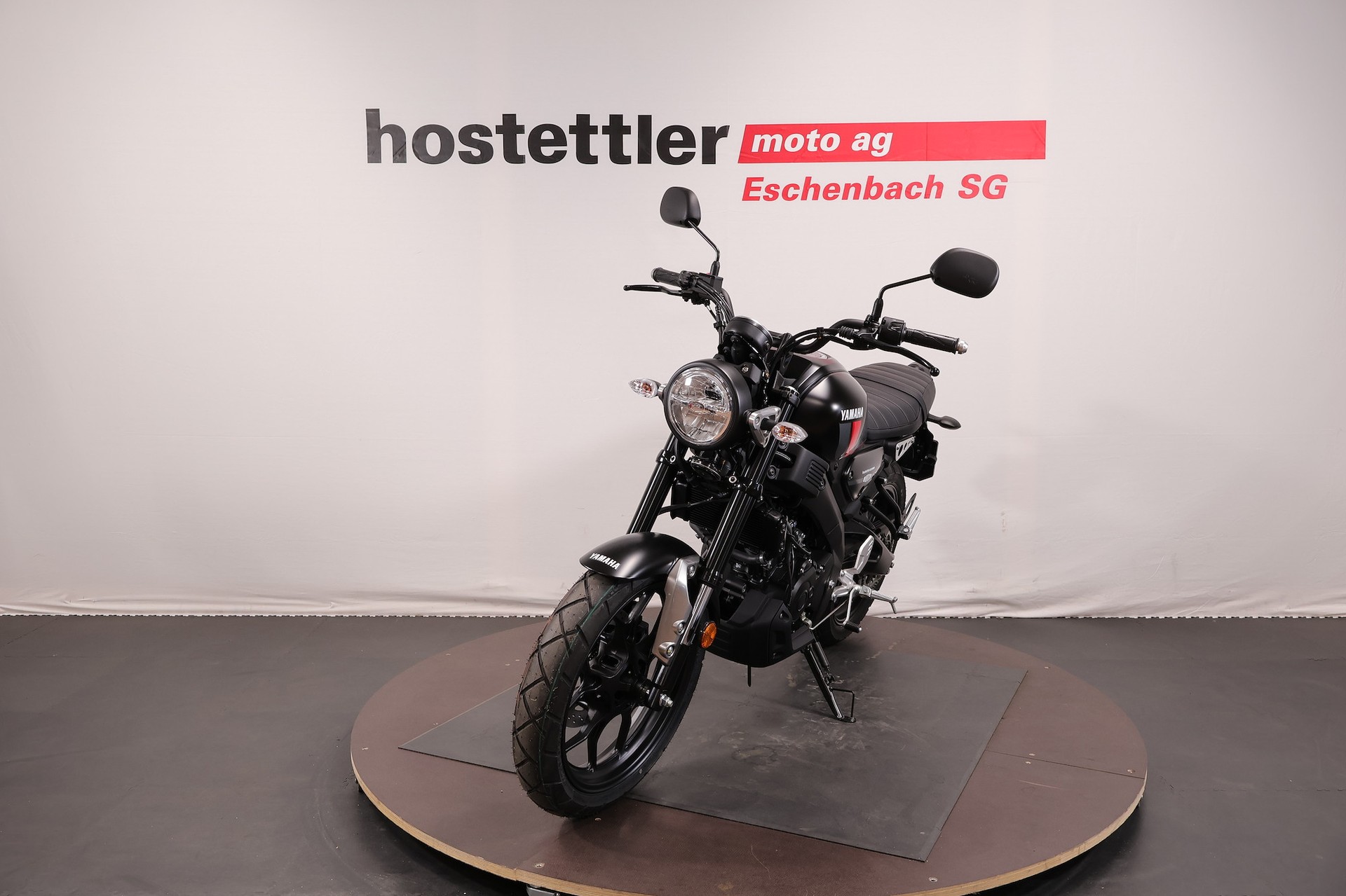 YAMAHA XSR 125-showroom-element-3