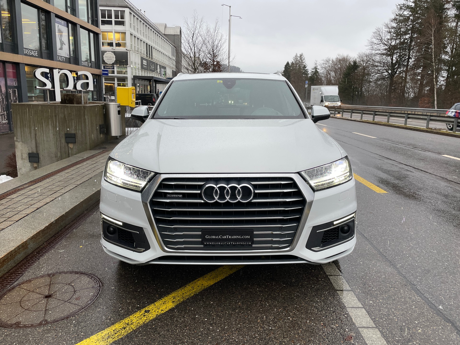 AUDI Q7 e-tron 3.0 TDI quattro tiptronic-image-1