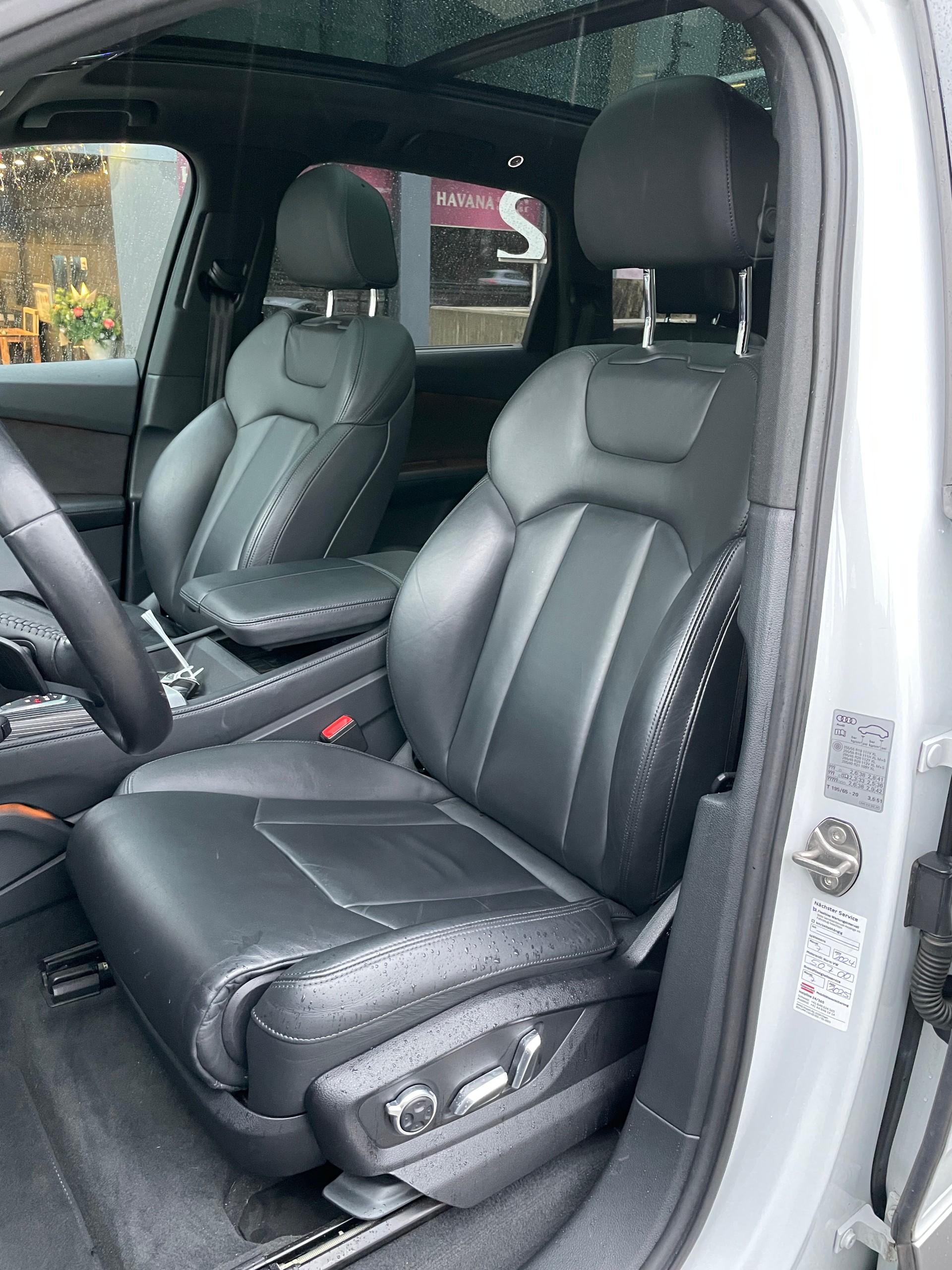 AUDI Q7 e-tron 3.0 TDI quattro tiptronic-image-16