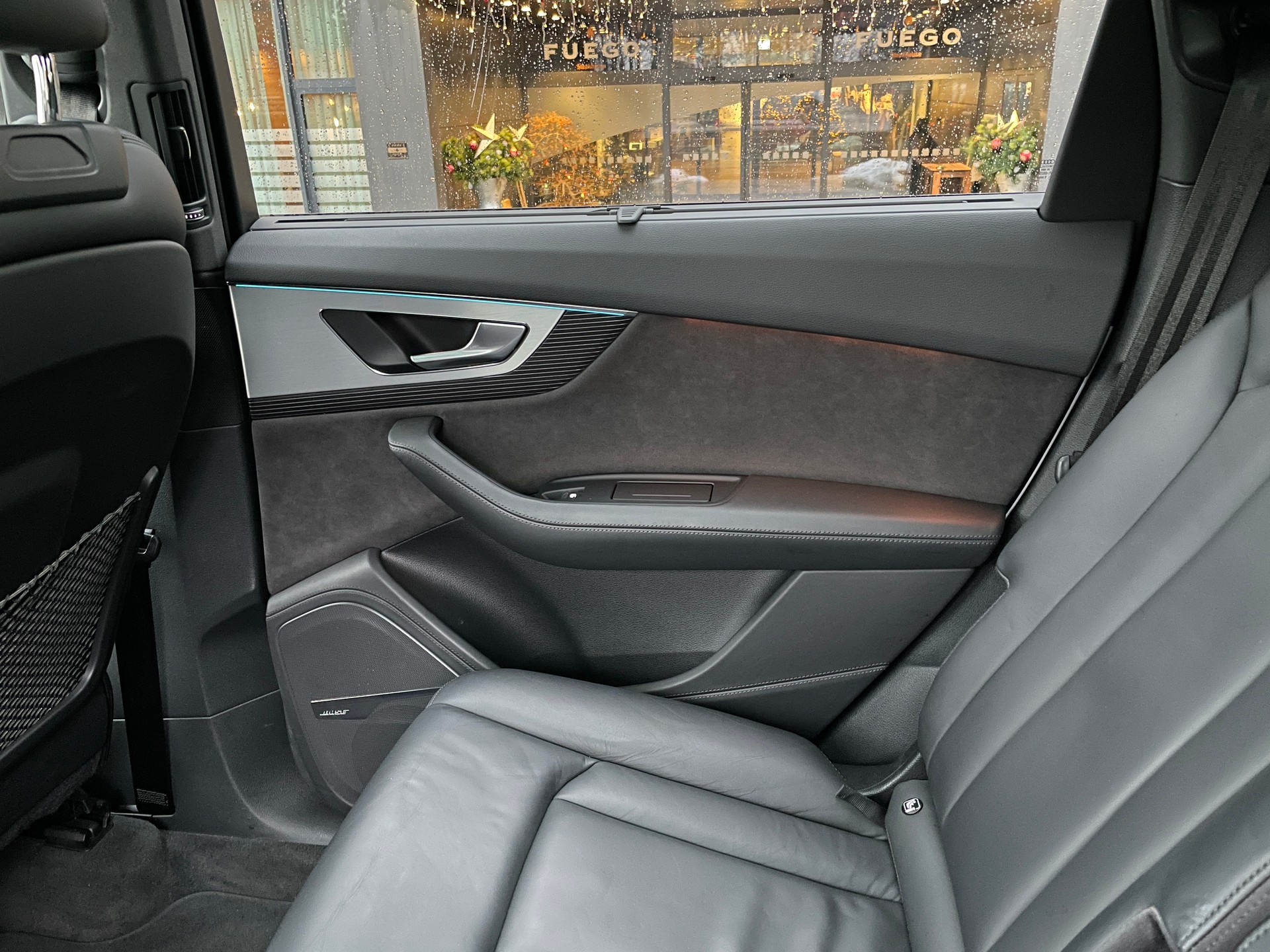AUDI Q7 e-tron 3.0 TDI quattro tiptronic-image-23