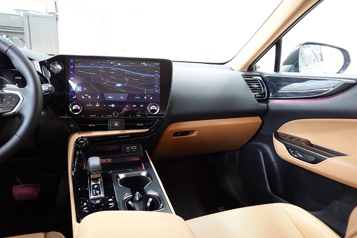 LEXUS NX 450h+ E-FOUR Comfort Pack Interieur-image-9
