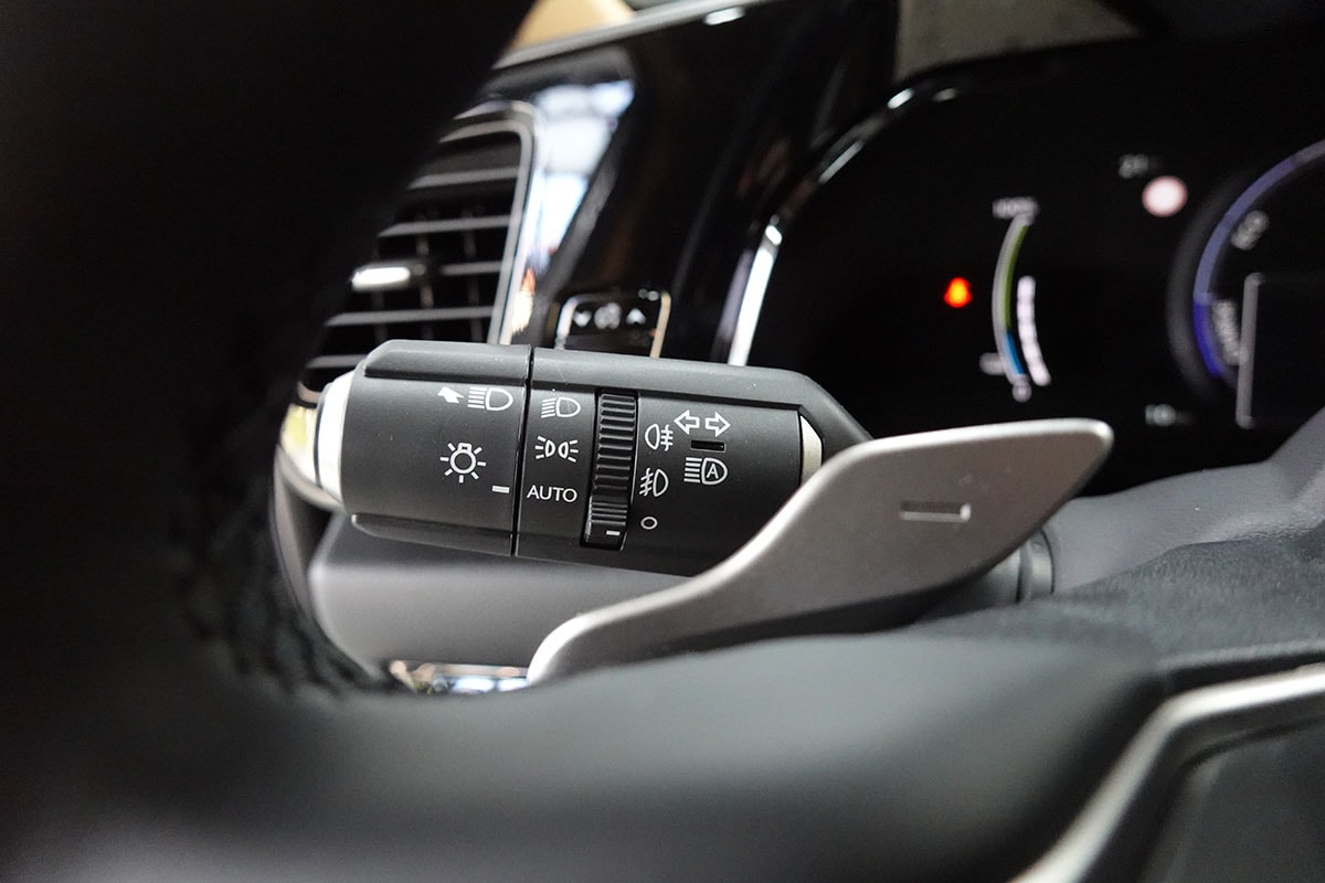 LEXUS NX 450h+ E-FOUR Comfort Pack Interieur-image-16
