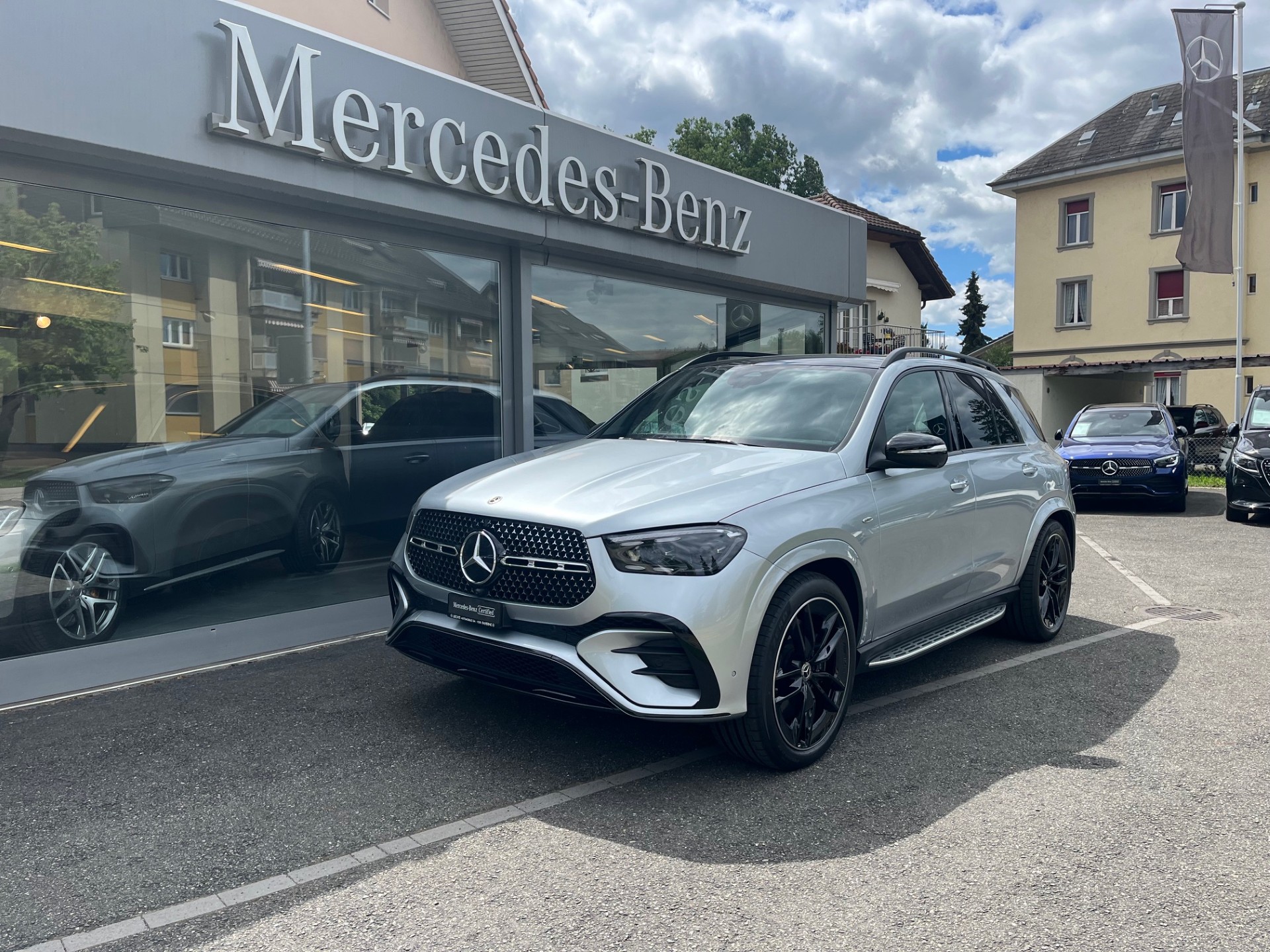 MERCEDES-BENZ GLE 400 e EQ Hybrid 4Matic 9G-Tronic EQ Star-showroom-element-1