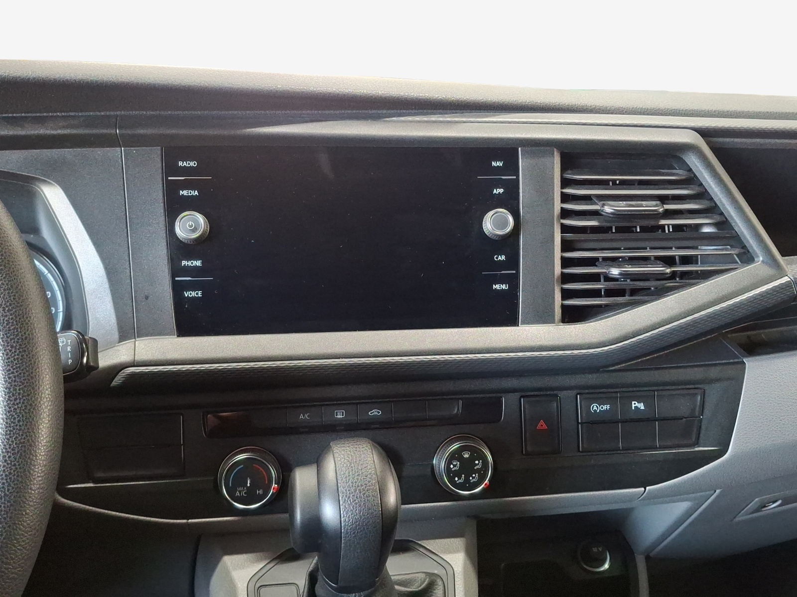 VW T6.1 2.0 TDI DSG-image-10