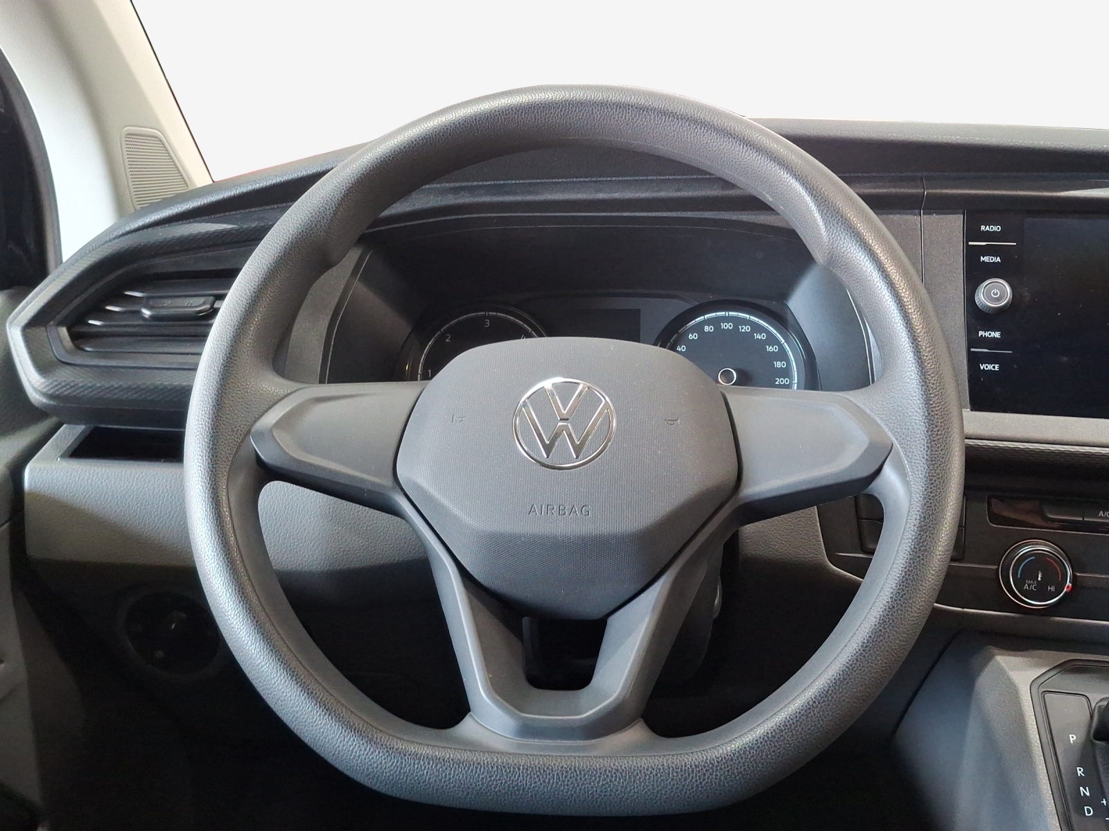 VW T6.1 2.0 TDI DSG-image-9