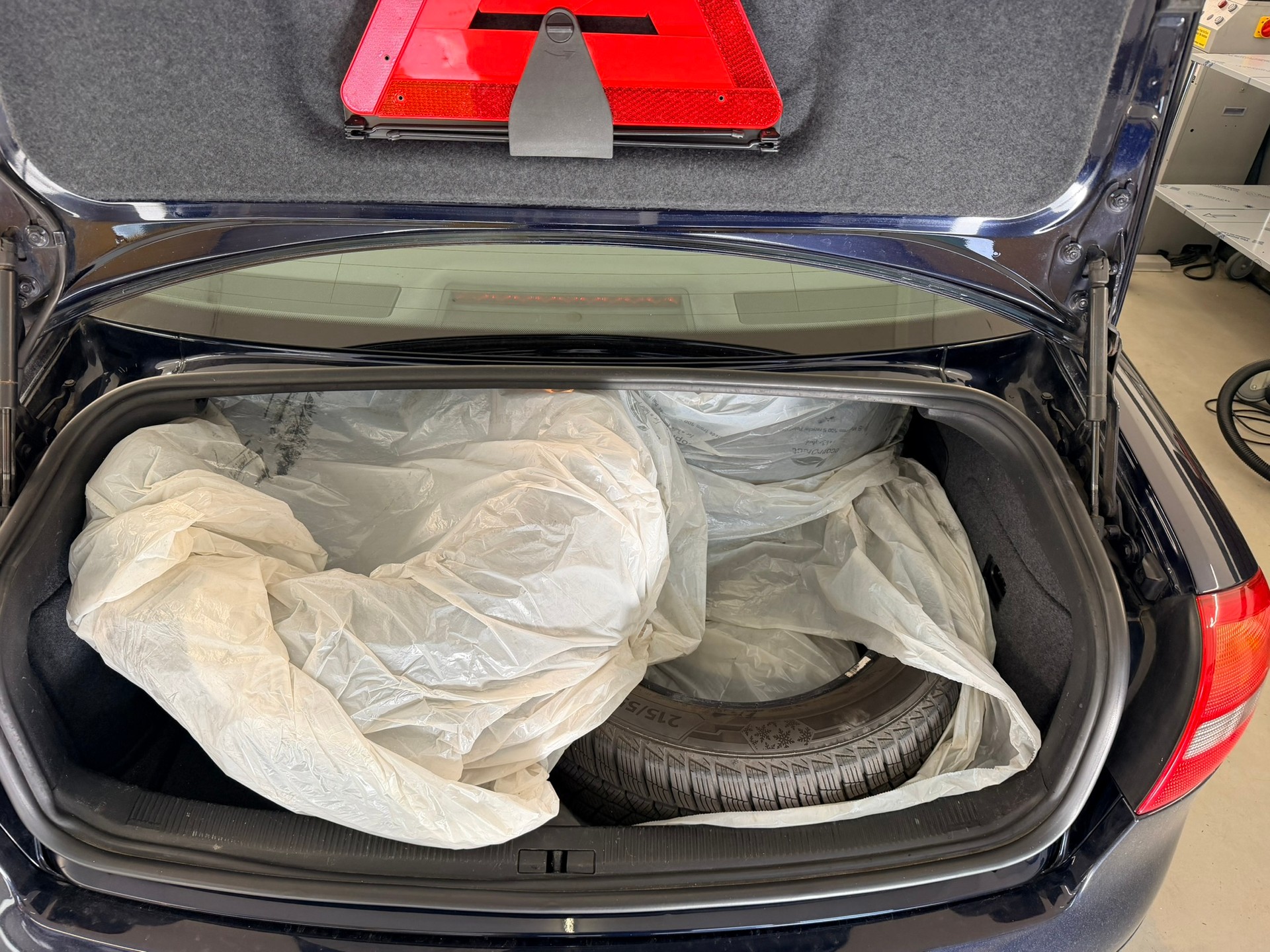 AUDI A6 2.7 T quattro Ambiente-image-6