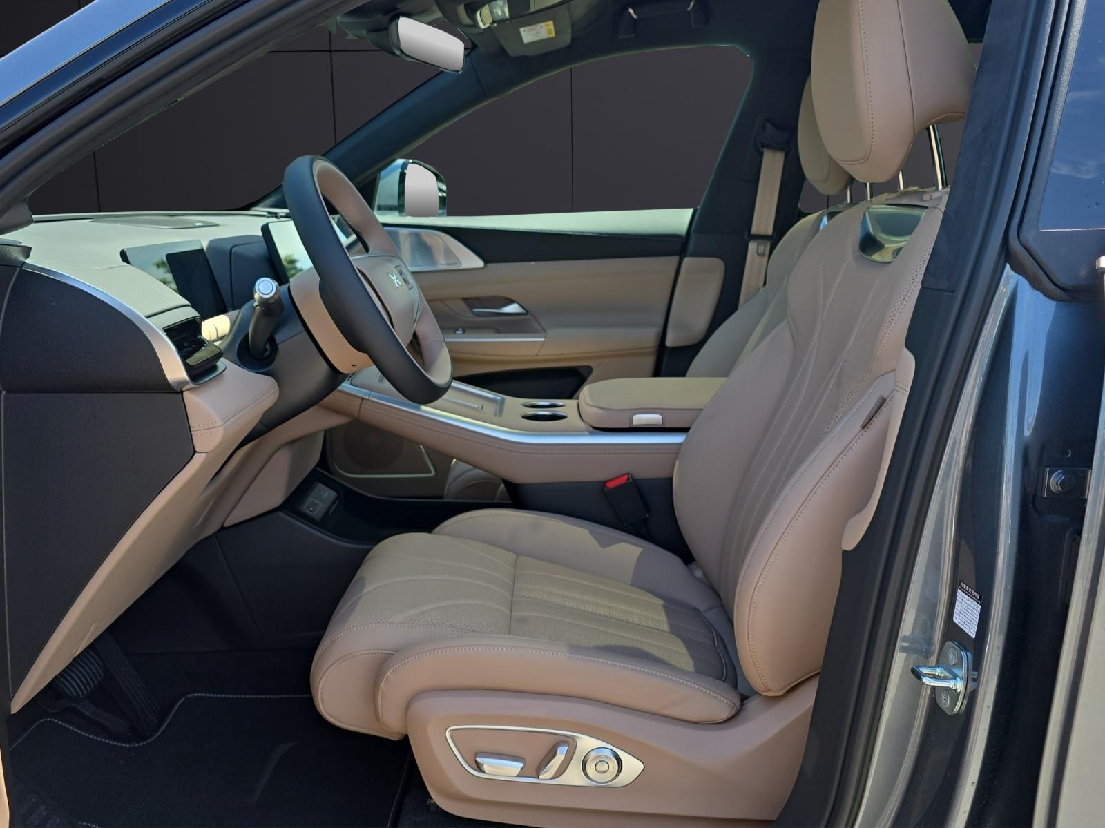 XPENG G9 Performance AWD-image-5