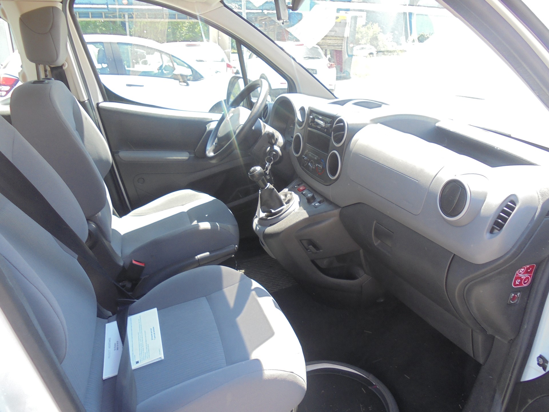 PEUGEOT Partner 1.6 VTi Active-image-8