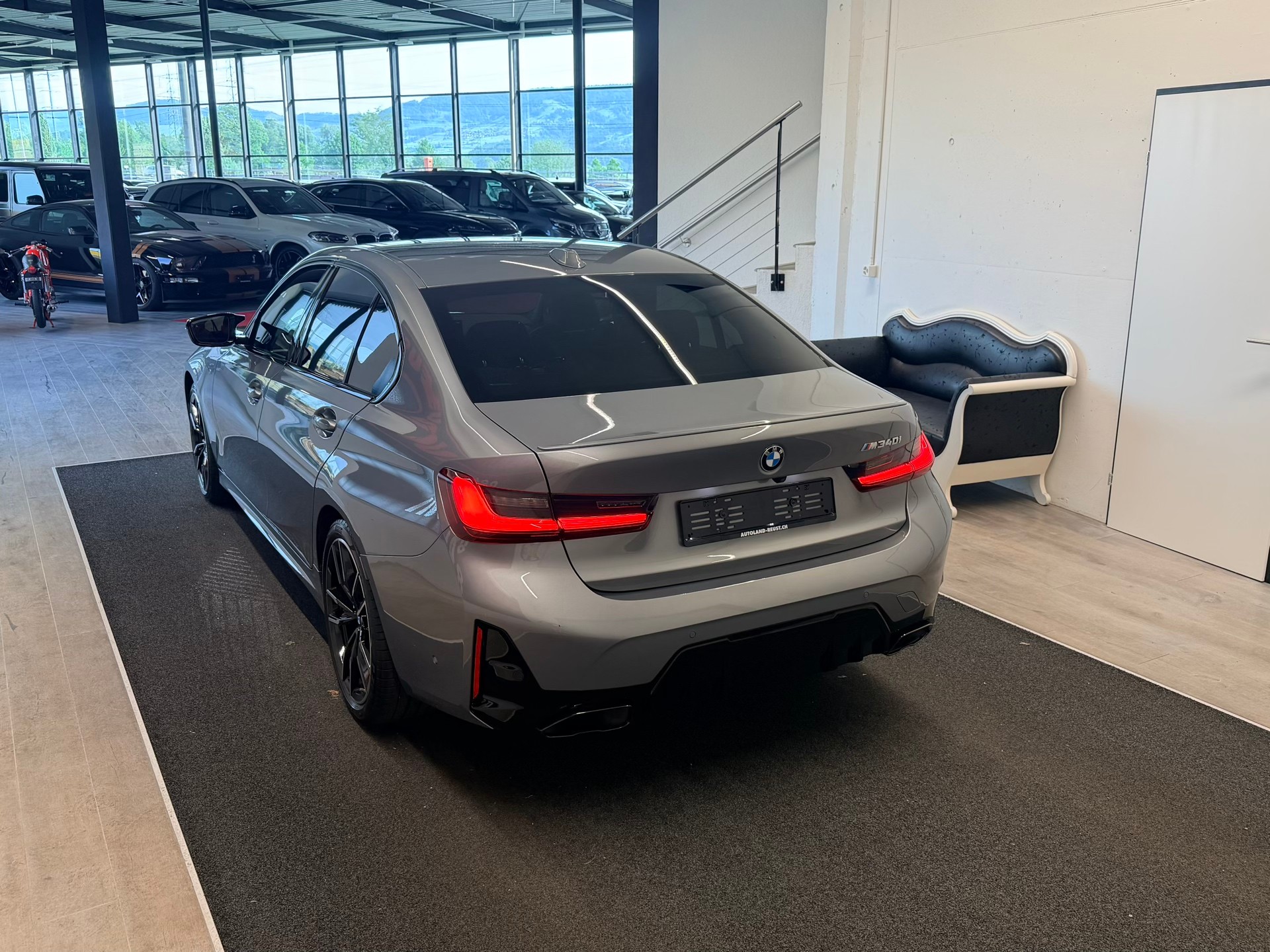 BMW M340i xDrive 48V Steptronic-image-9