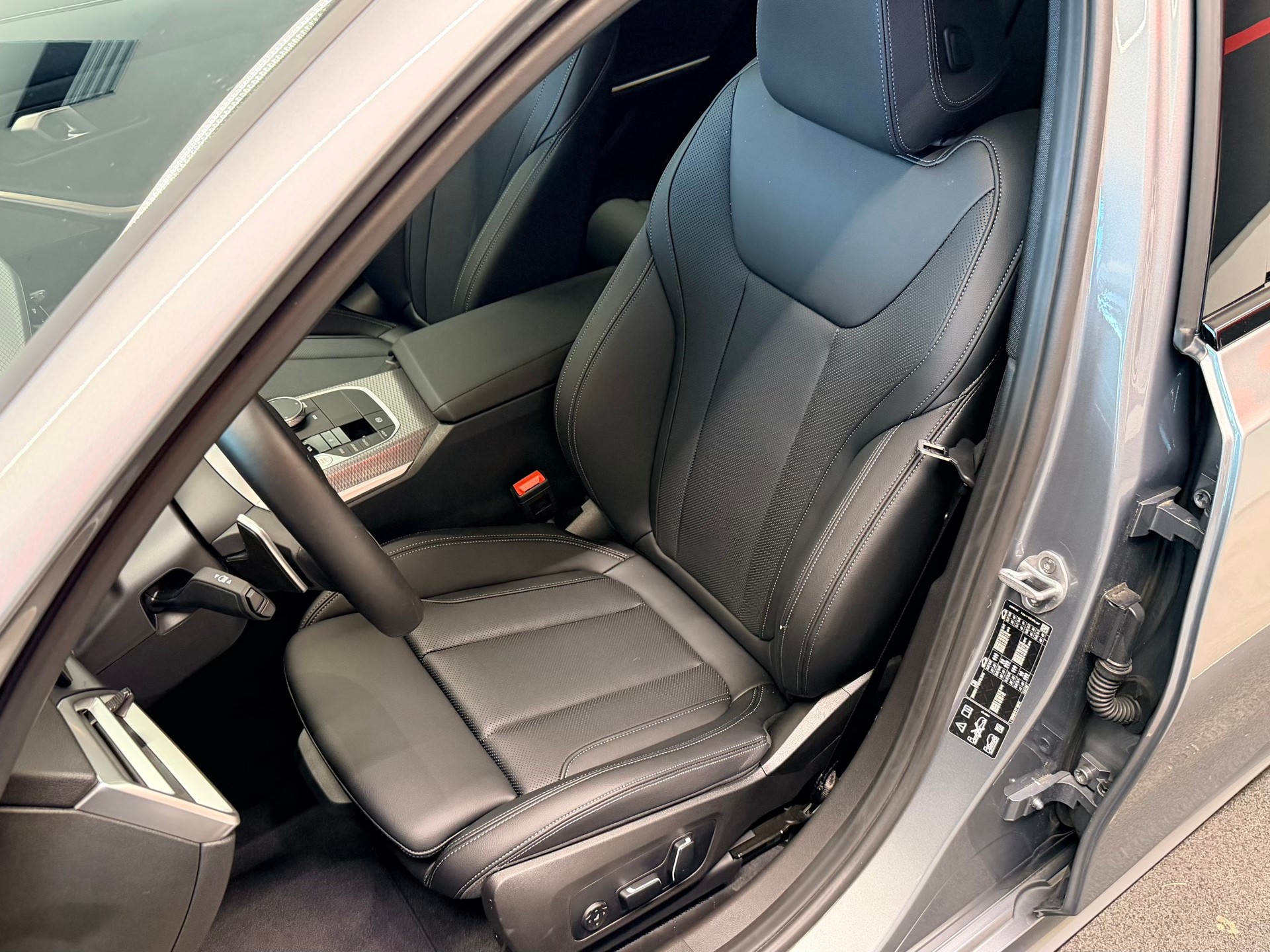 BMW M340i xDrive 48V Steptronic-image-16