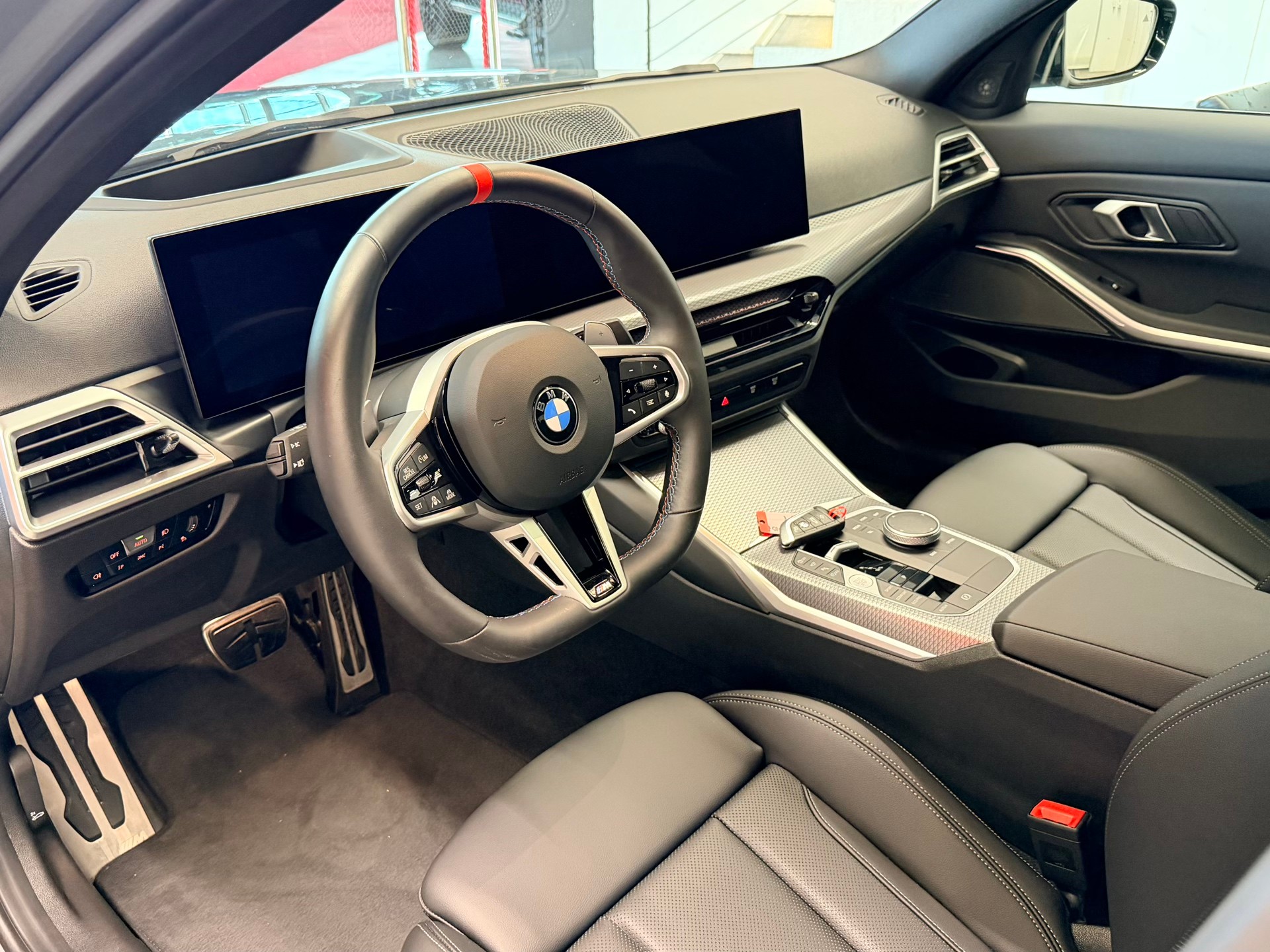BMW M340i xDrive 48V Steptronic-image-11