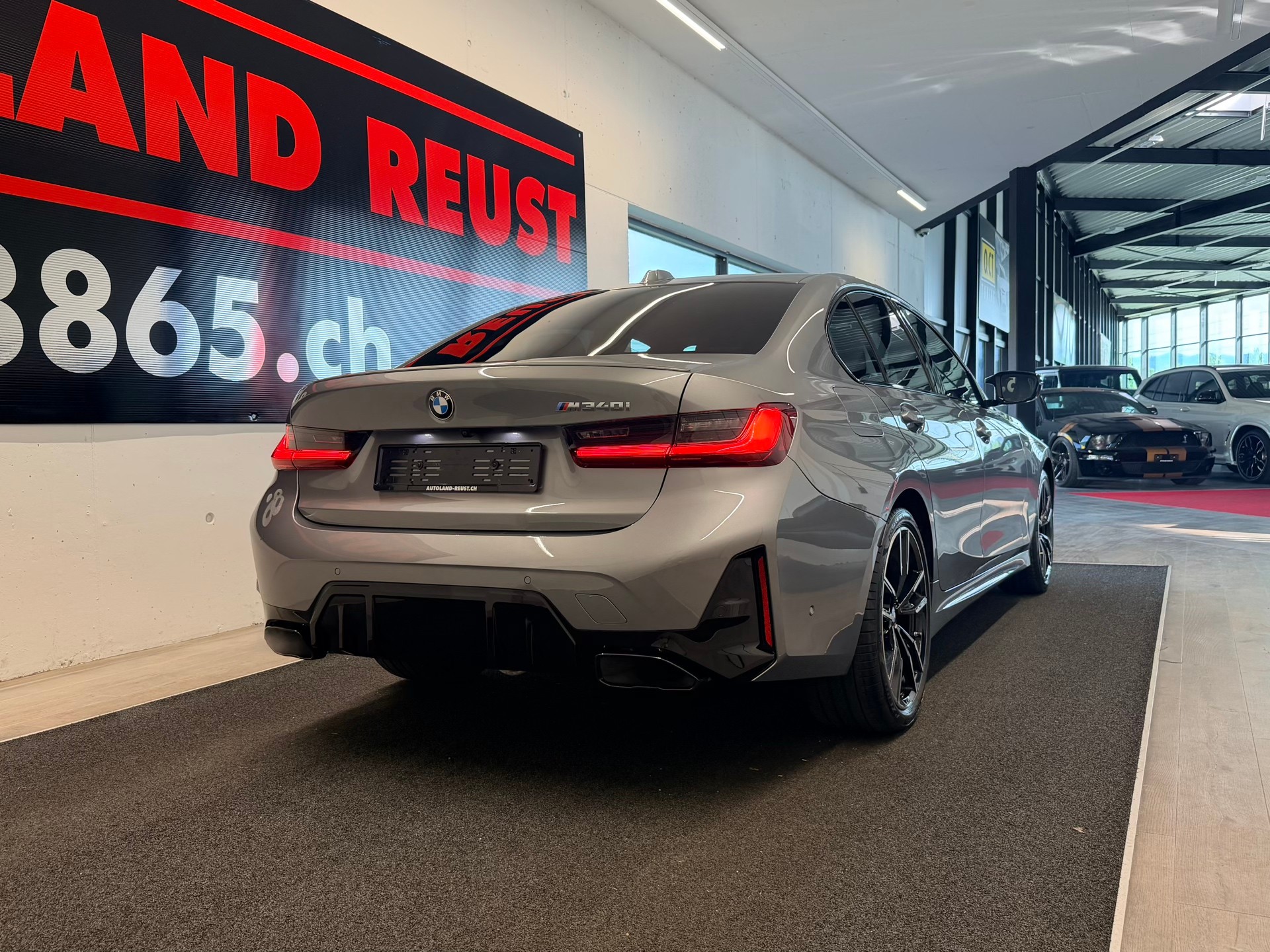 BMW M340i xDrive 48V Steptronic-image-6