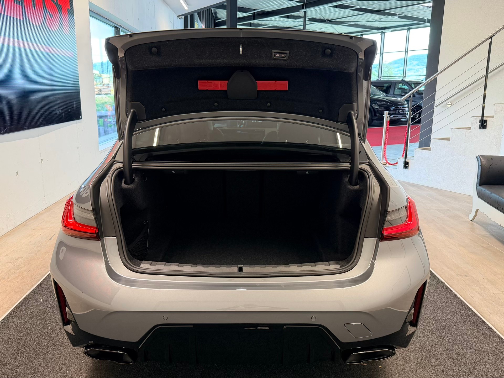 BMW M340i xDrive 48V Steptronic-image-10