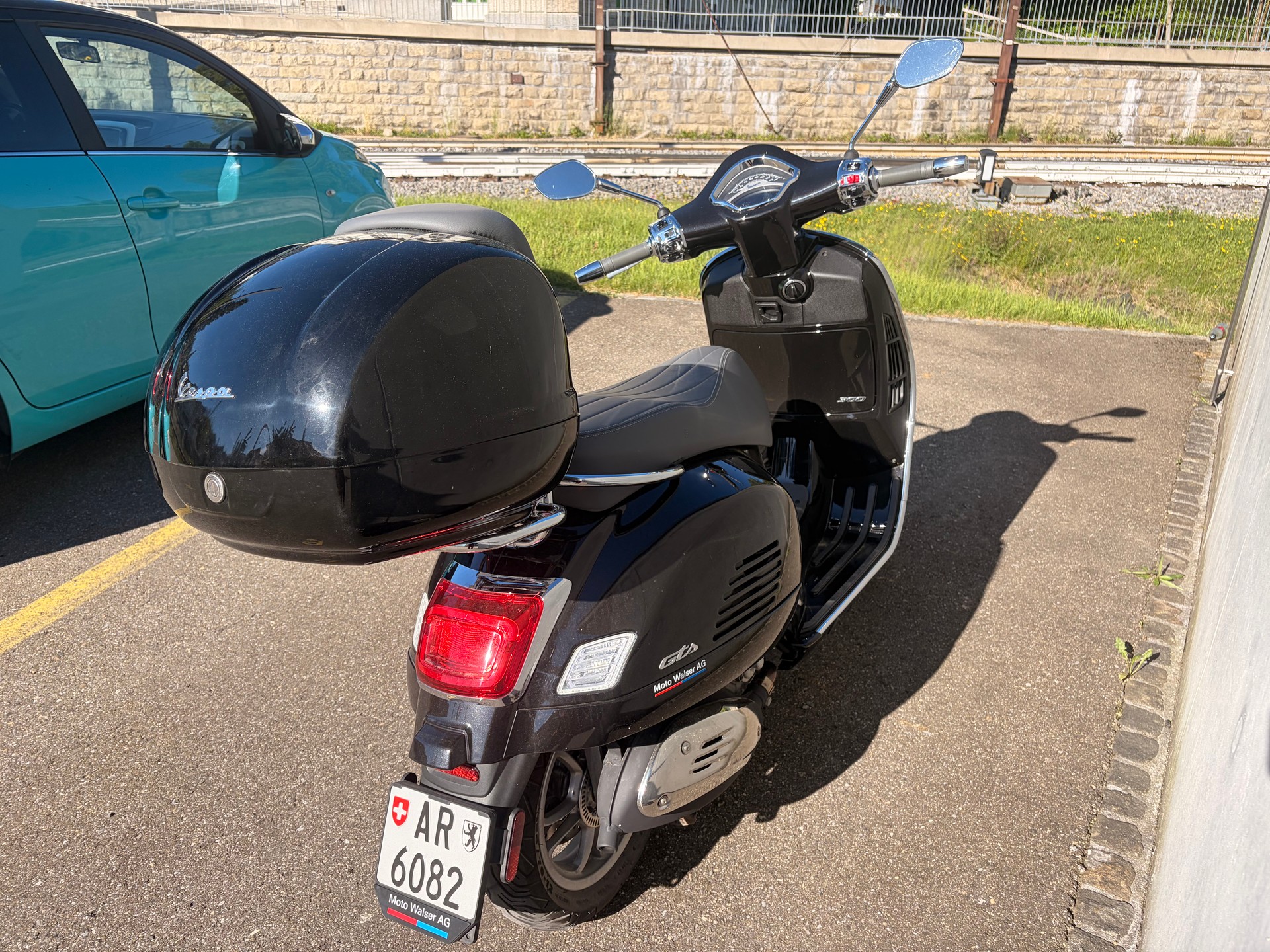 PIAGGIO Vespa GTS 300 Super ABS-showroom-element-2