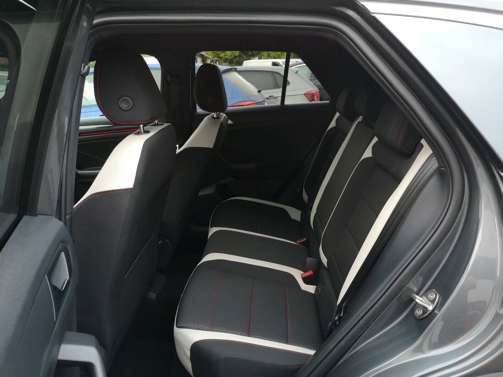 VW T-Roc 1.5 TSI ACT Sport +DSG+LED+NAVI+KLIMA+LM-image-8