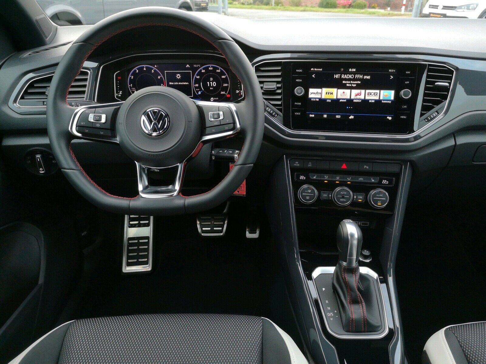 VW T-Roc 1.5 TSI ACT Sport +DSG+LED+NAVI+KLIMA+LM-image-5