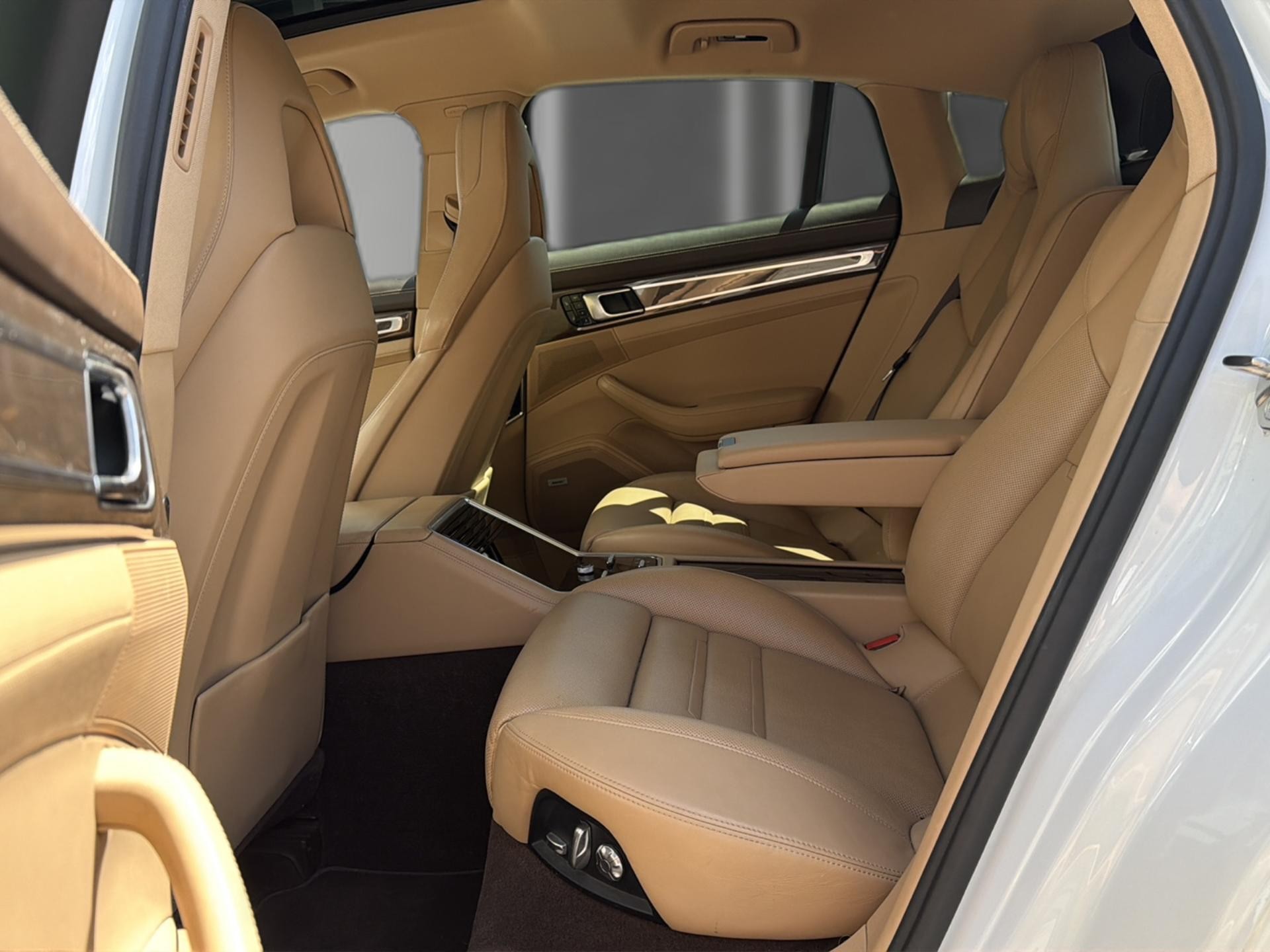 PORSCHE Panamera 4S PDK-image-13
