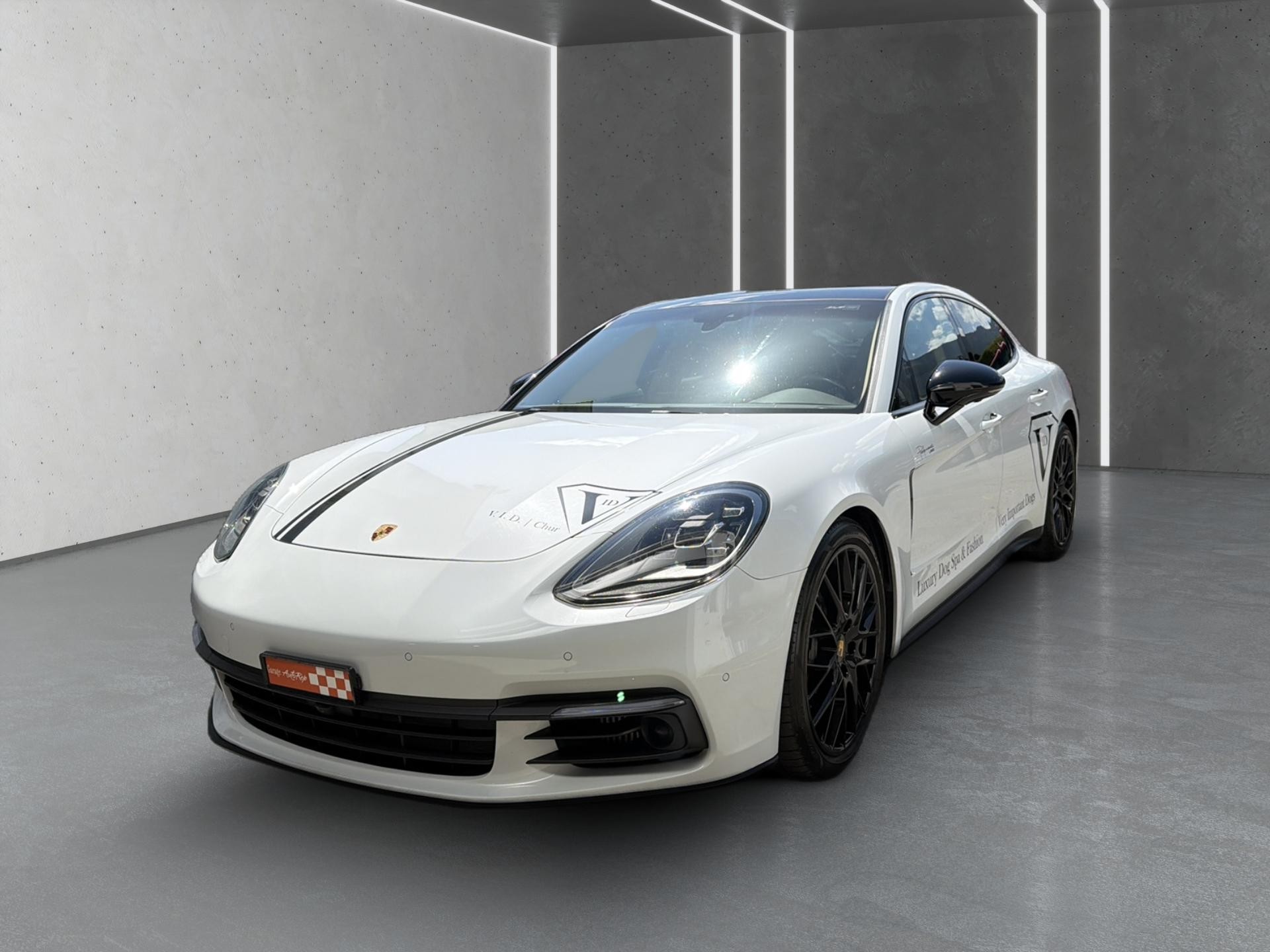 PORSCHE Panamera 4S PDK-showroom-element-2