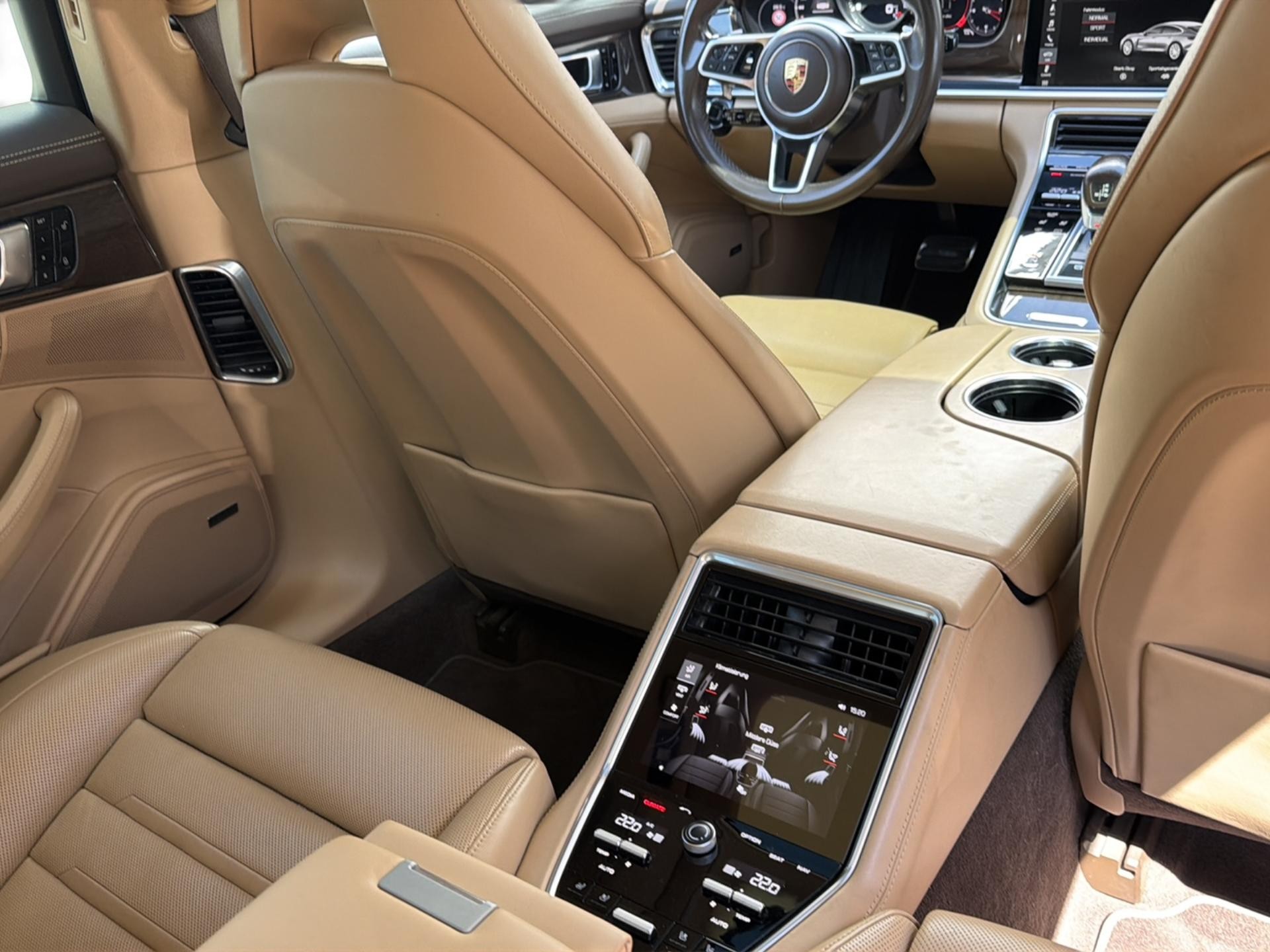 PORSCHE Panamera 4S PDK-image-12