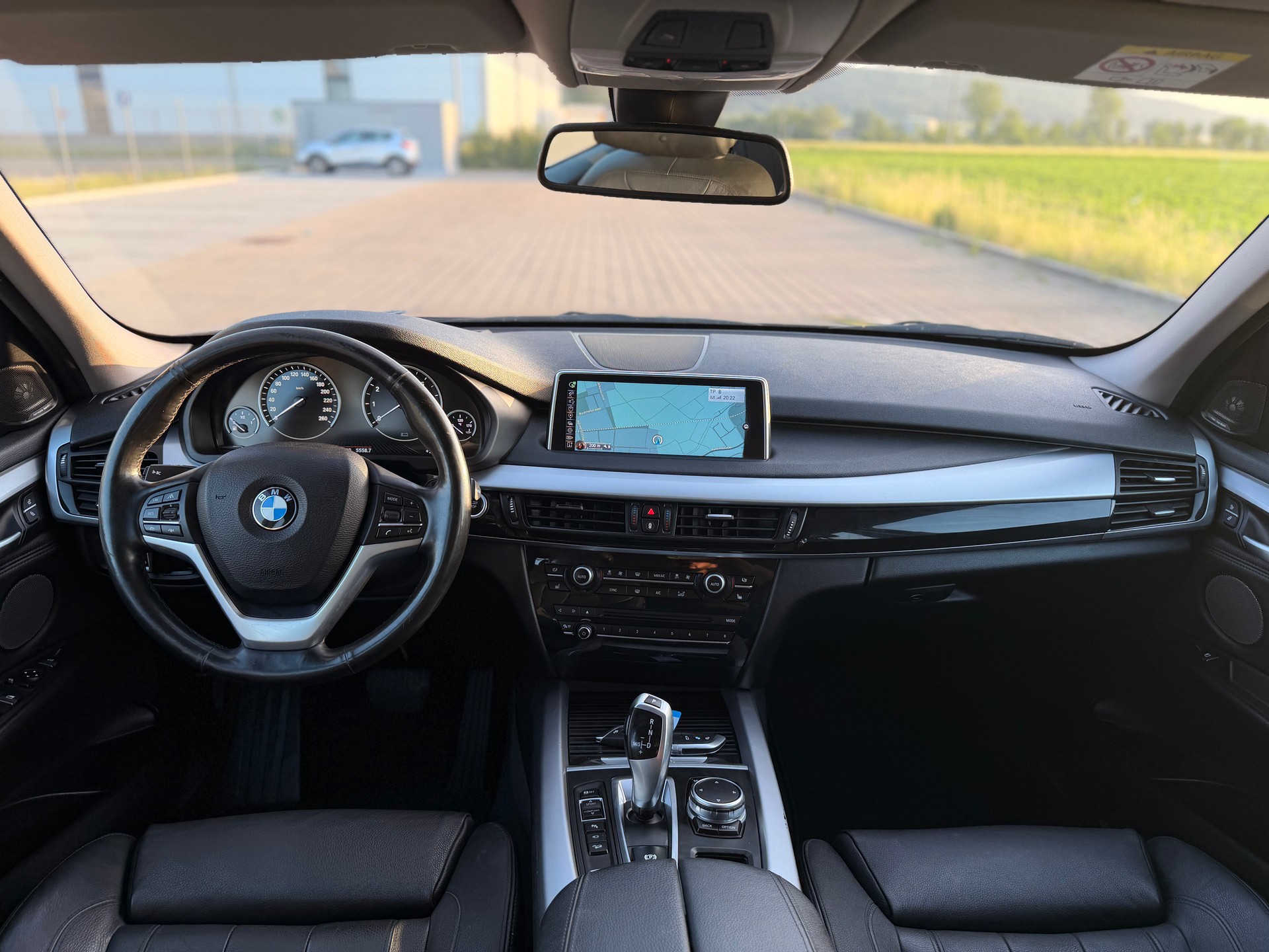 BMW X5 xDrive 40e iPerformance Steptronic-image-13