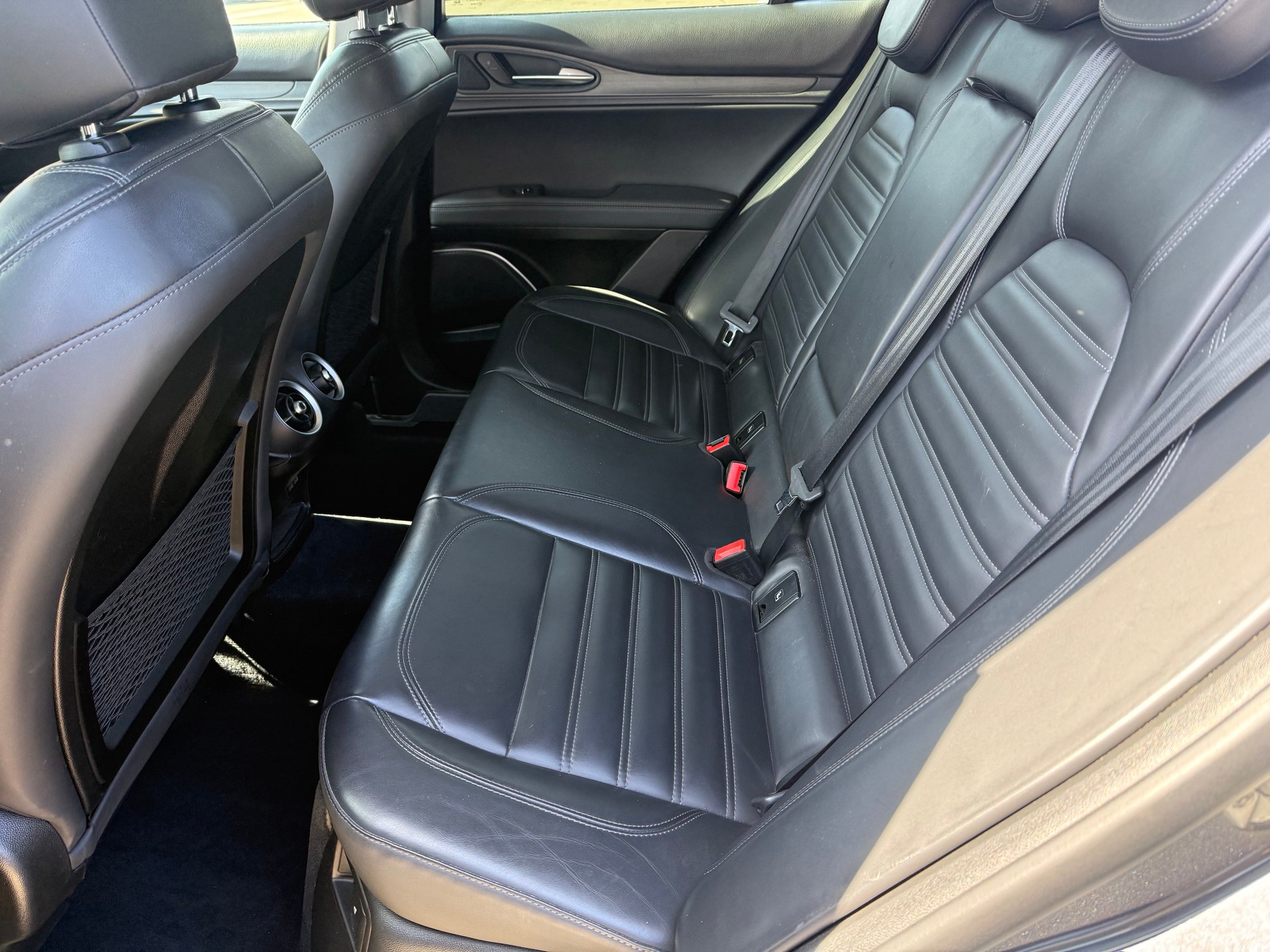 ALFA ROMEO Stelvio 2.2 JTDM Executive Q4 Automatic-image-9
