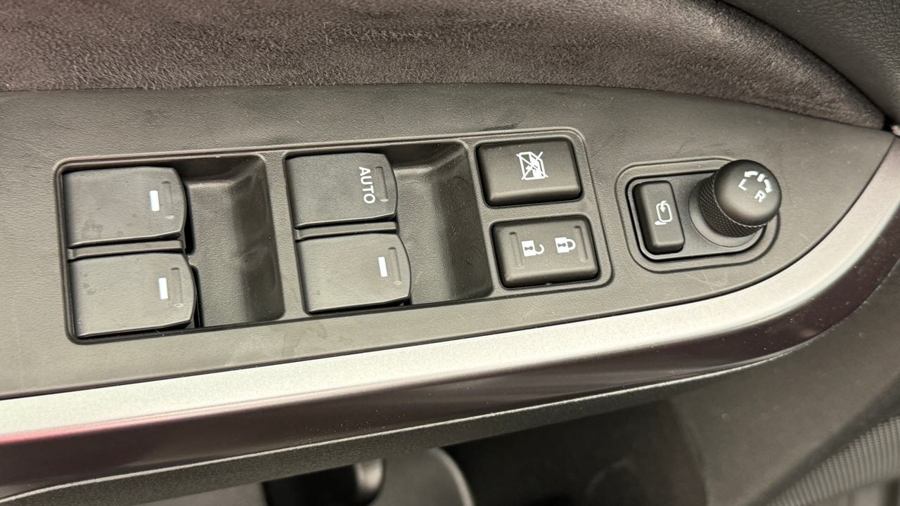 SUZUKI Vitara 1.4 Boosterjet Compact Top 4x4 Hybrid Automatic-image-8