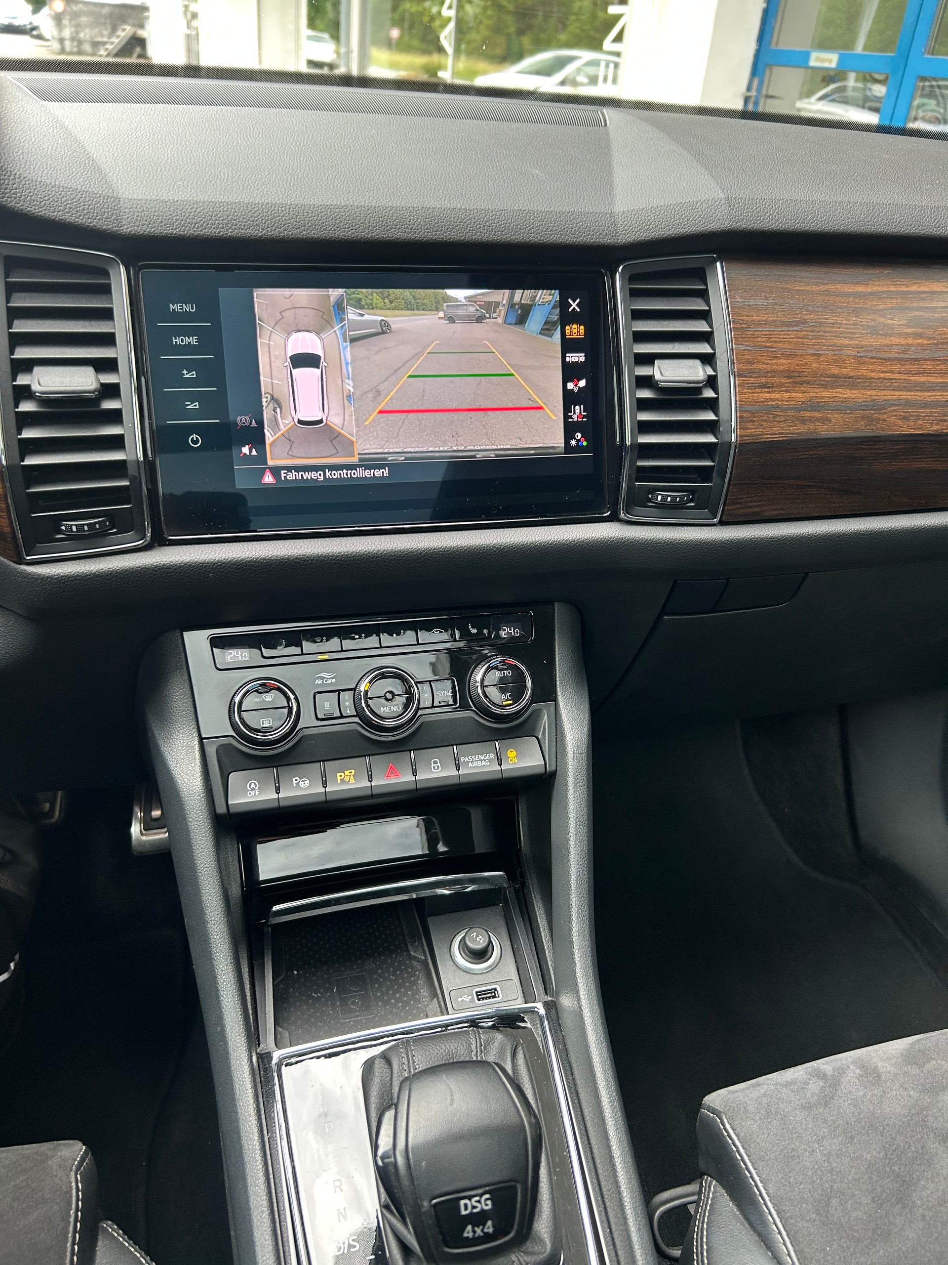 SKODA Kodiaq 2.0 TDI CR Scout 4x4 DSG-image-10
