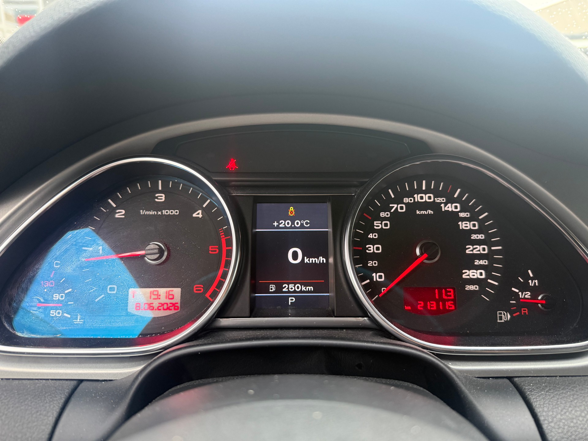 AUDI Q7 3.0 TDI quattro tiptronic-image-7