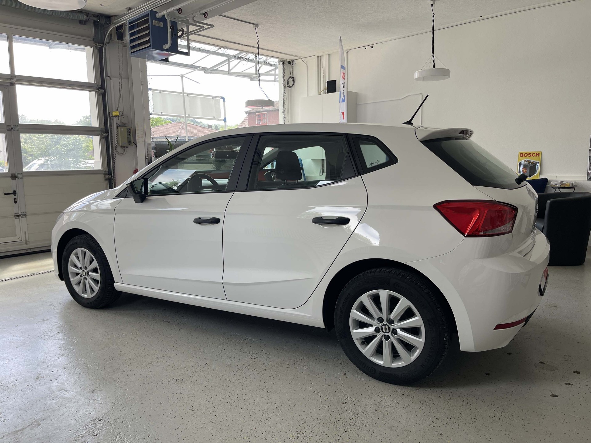 SEAT Ibiza 1.0 TSI 95 Reference-image-2