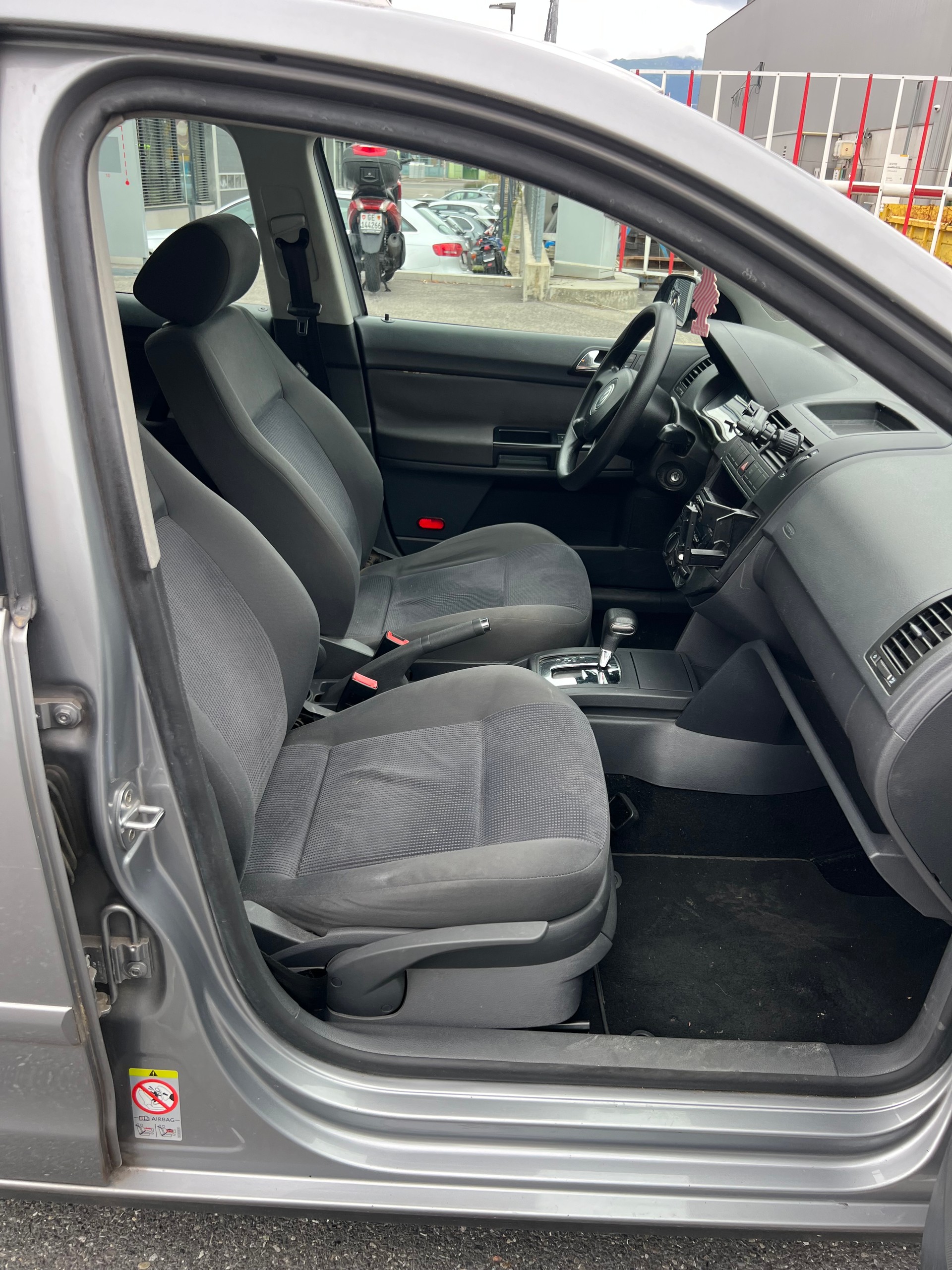 VW Polo 1.6 16V Comfortline-image-13