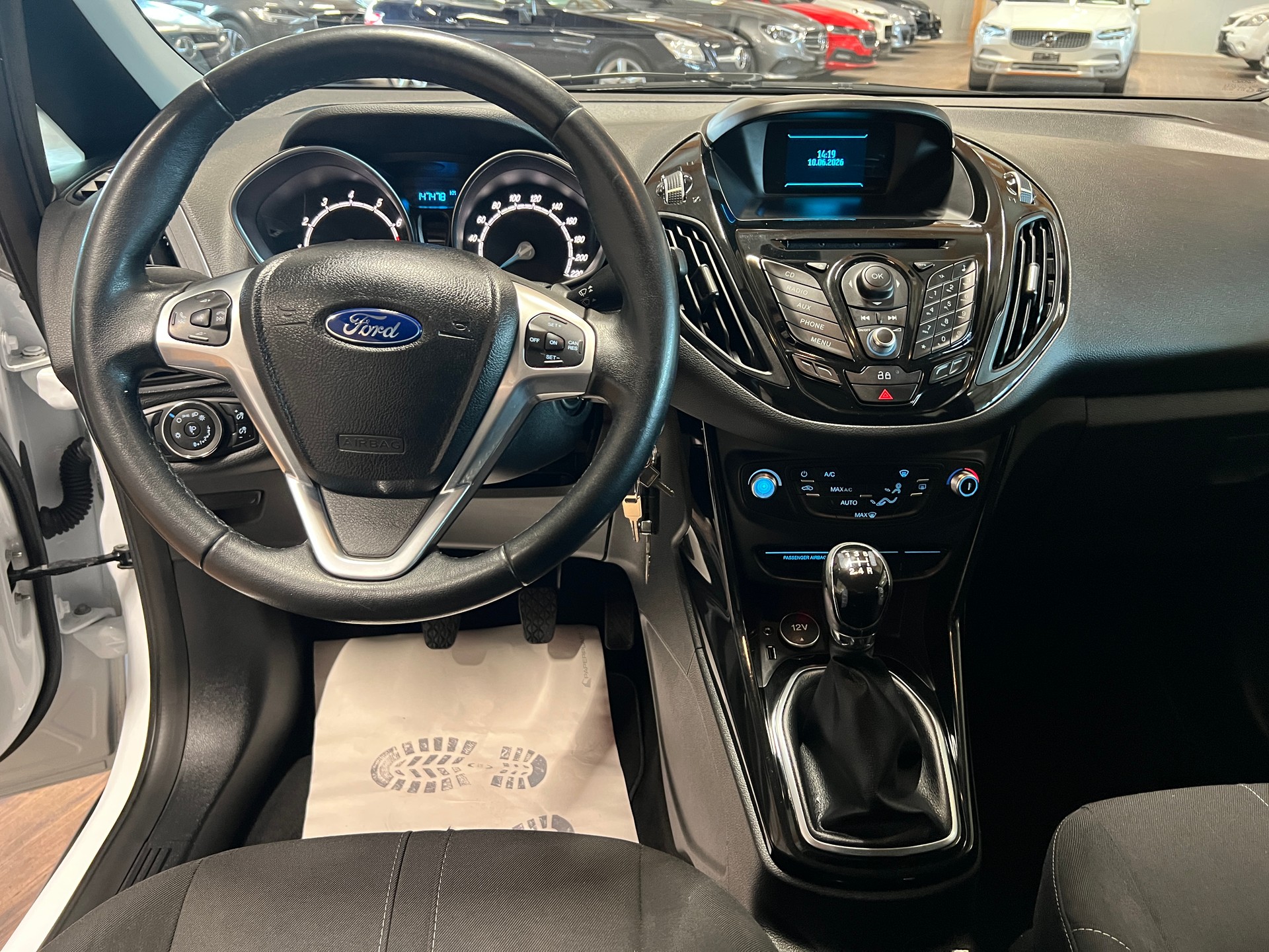 FORD B-Max 1.0 SCTi Titanium-image-10