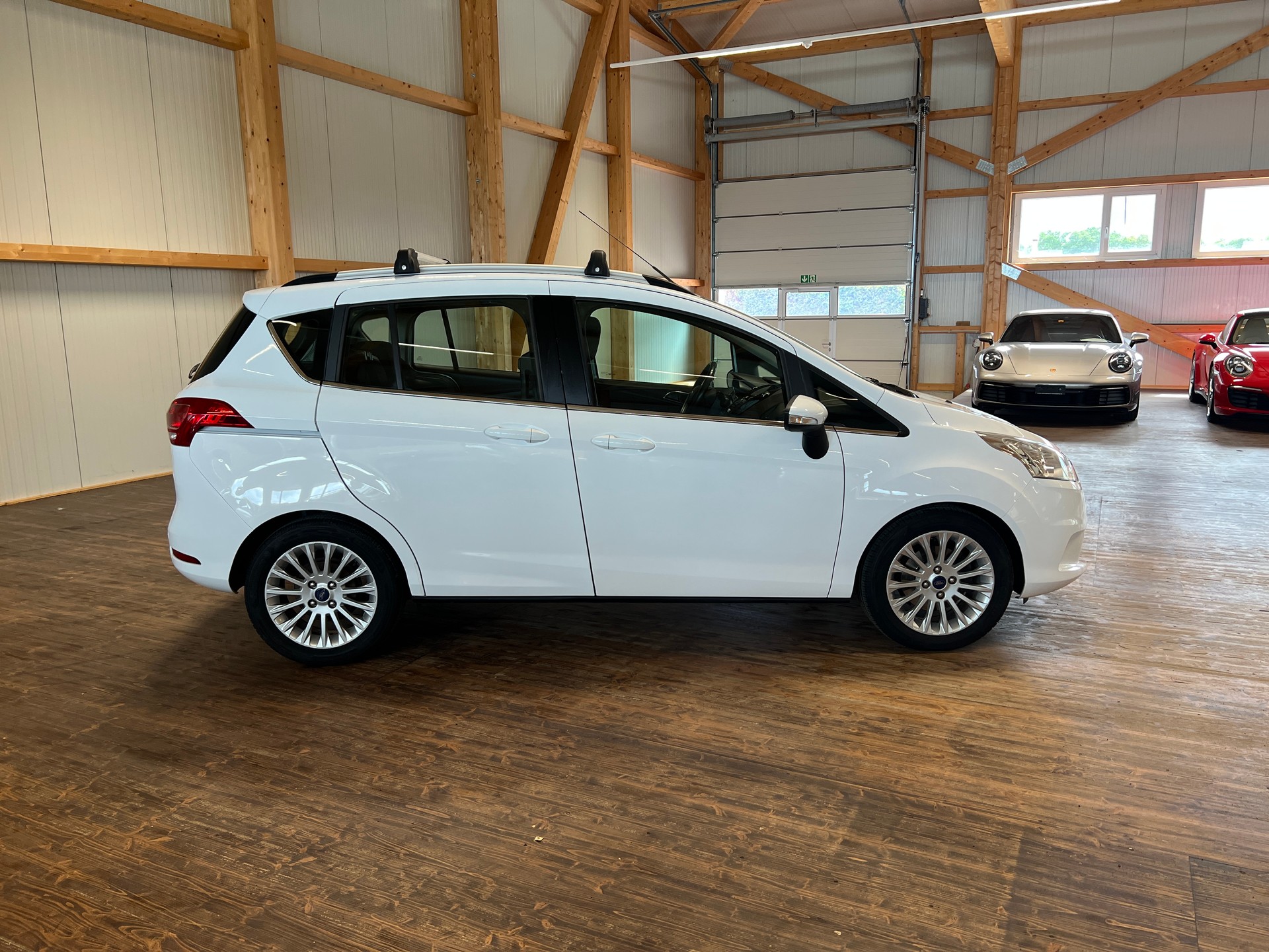FORD B-Max 1.0 SCTi Titanium-image-3