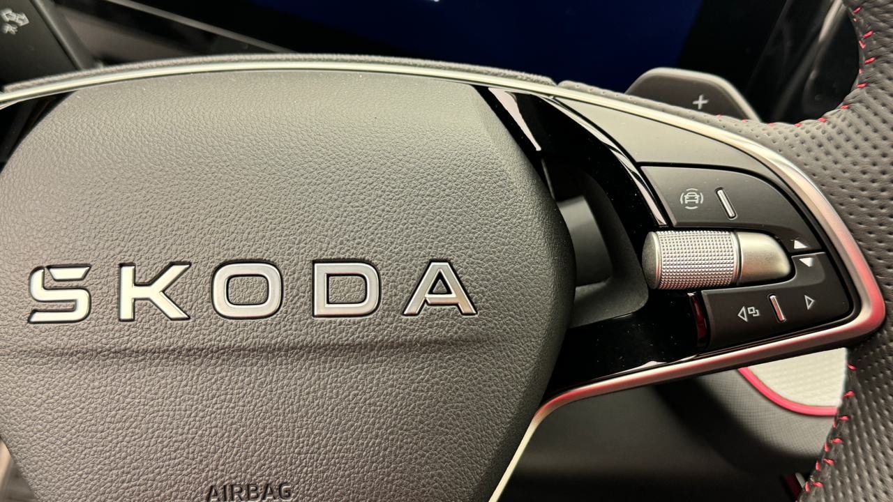 SKODA Kodiaq 2.0 TSI RS 4x4-image-9
