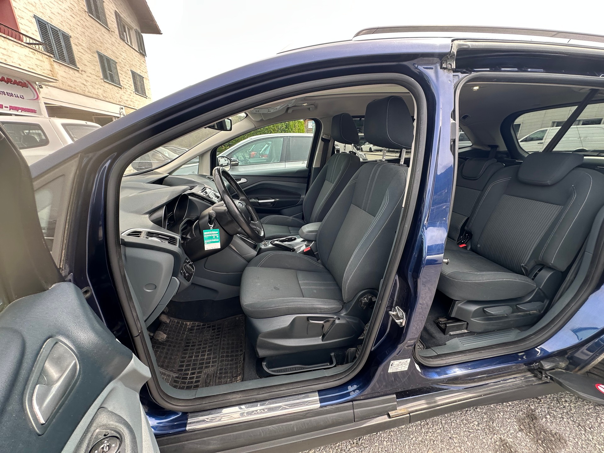 FORD Grand C-Max 1.6 SCTi Titanium-image-7