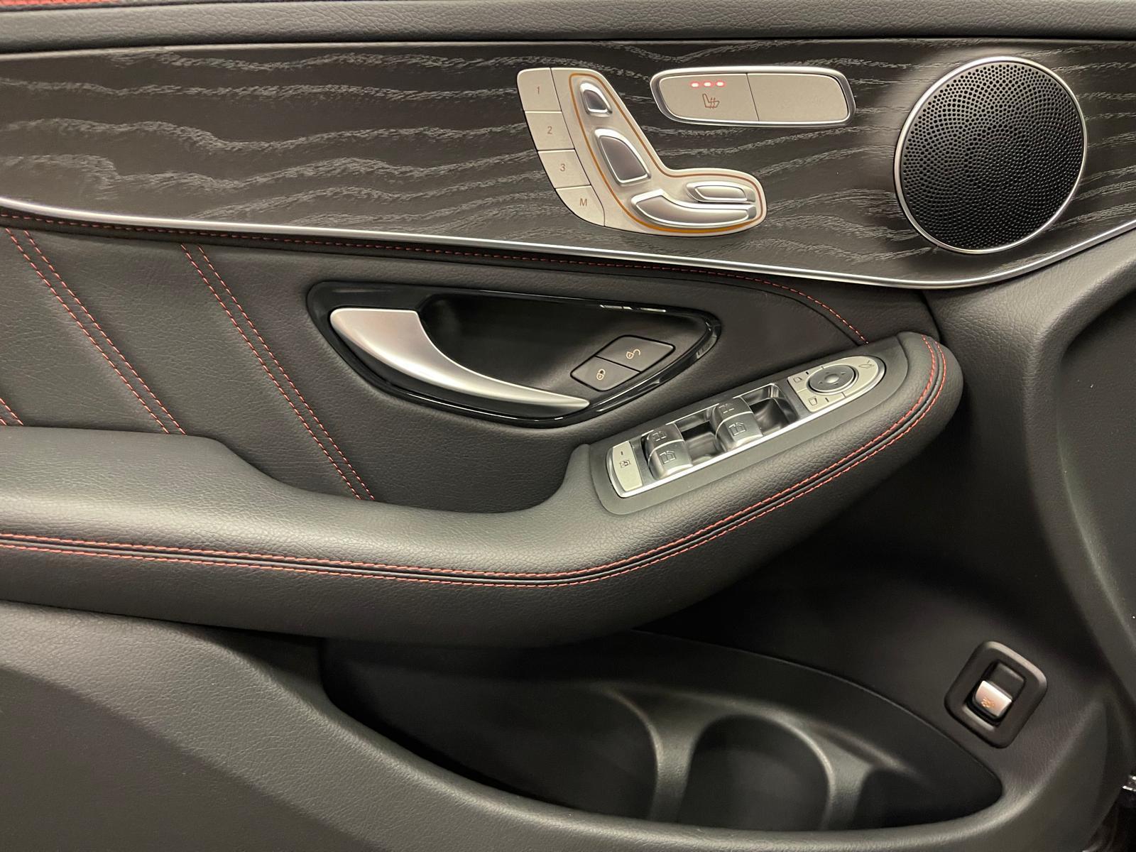 MERCEDES-BENZ GLC 43 AMG 4m-image-15