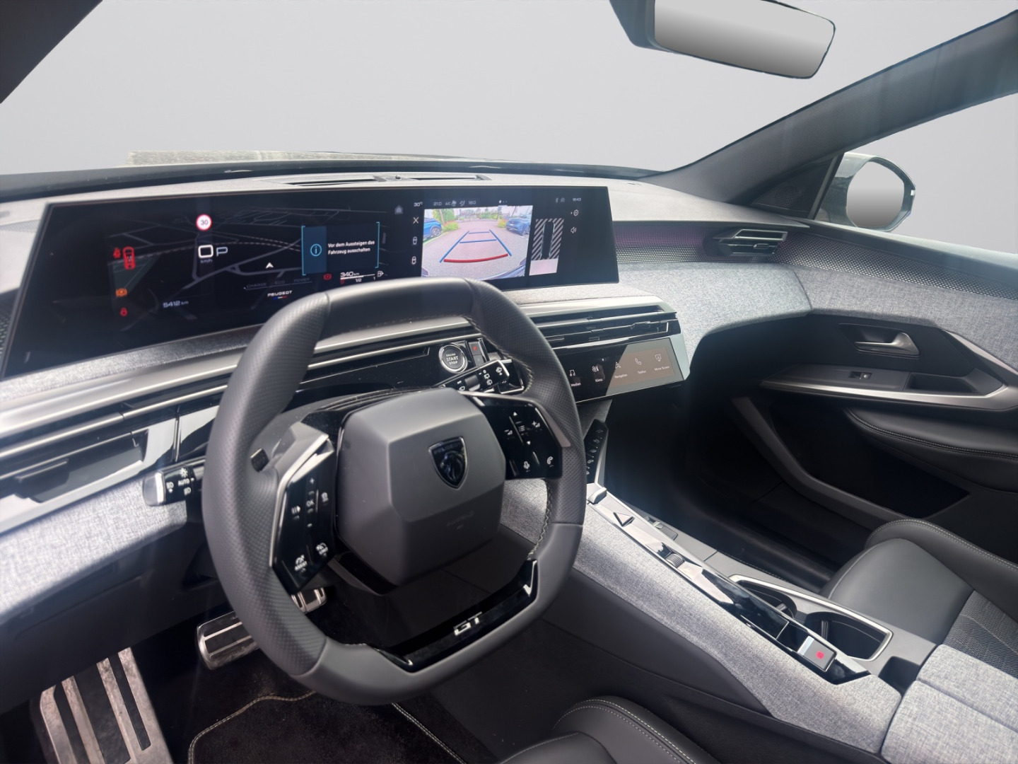 PEUGEOT 5008 1.2 Hybrid 145 GT-image-14