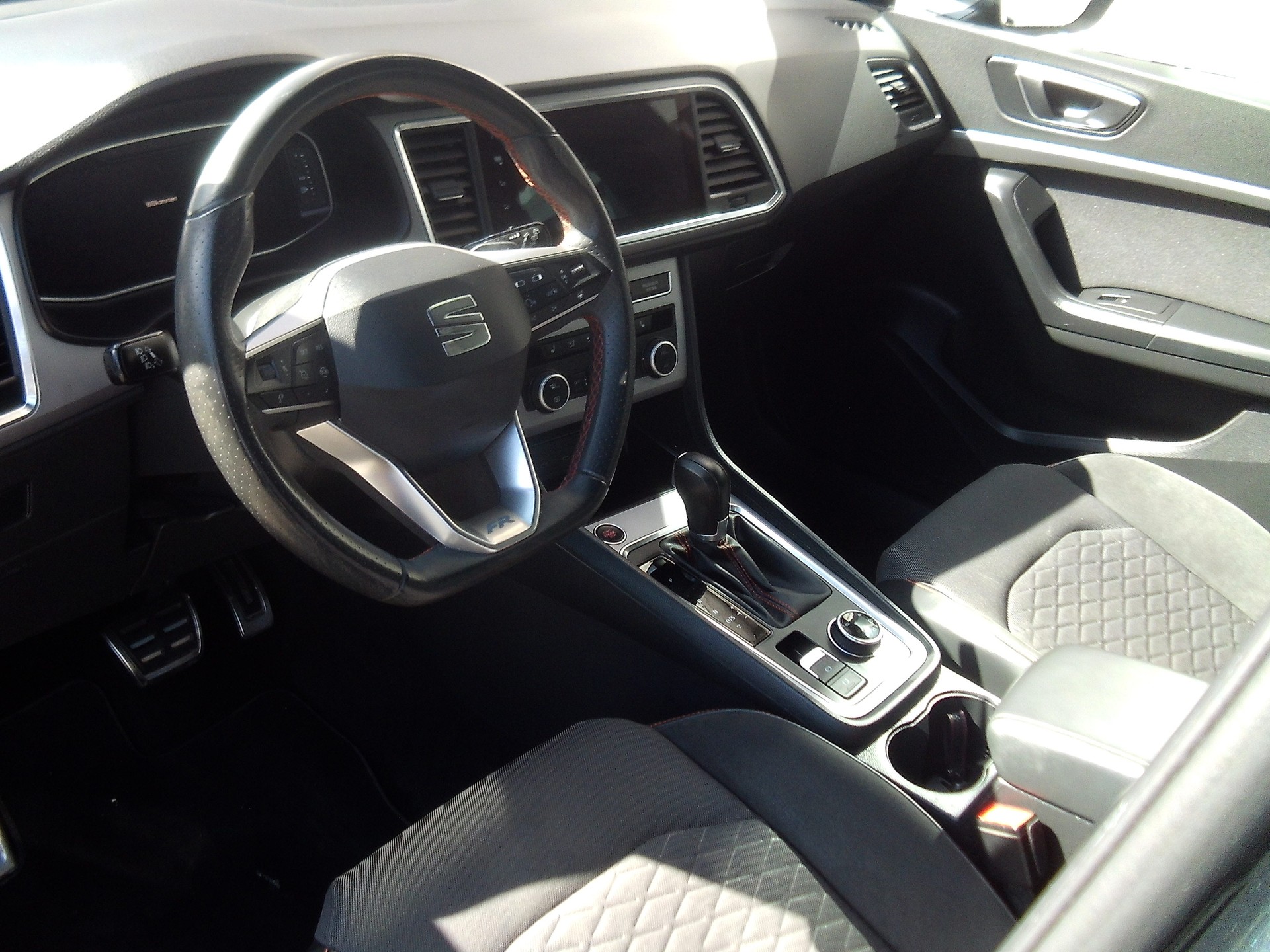 SEAT Ateca 2.0 TSI Hola FR 4Drive DSG-image-5