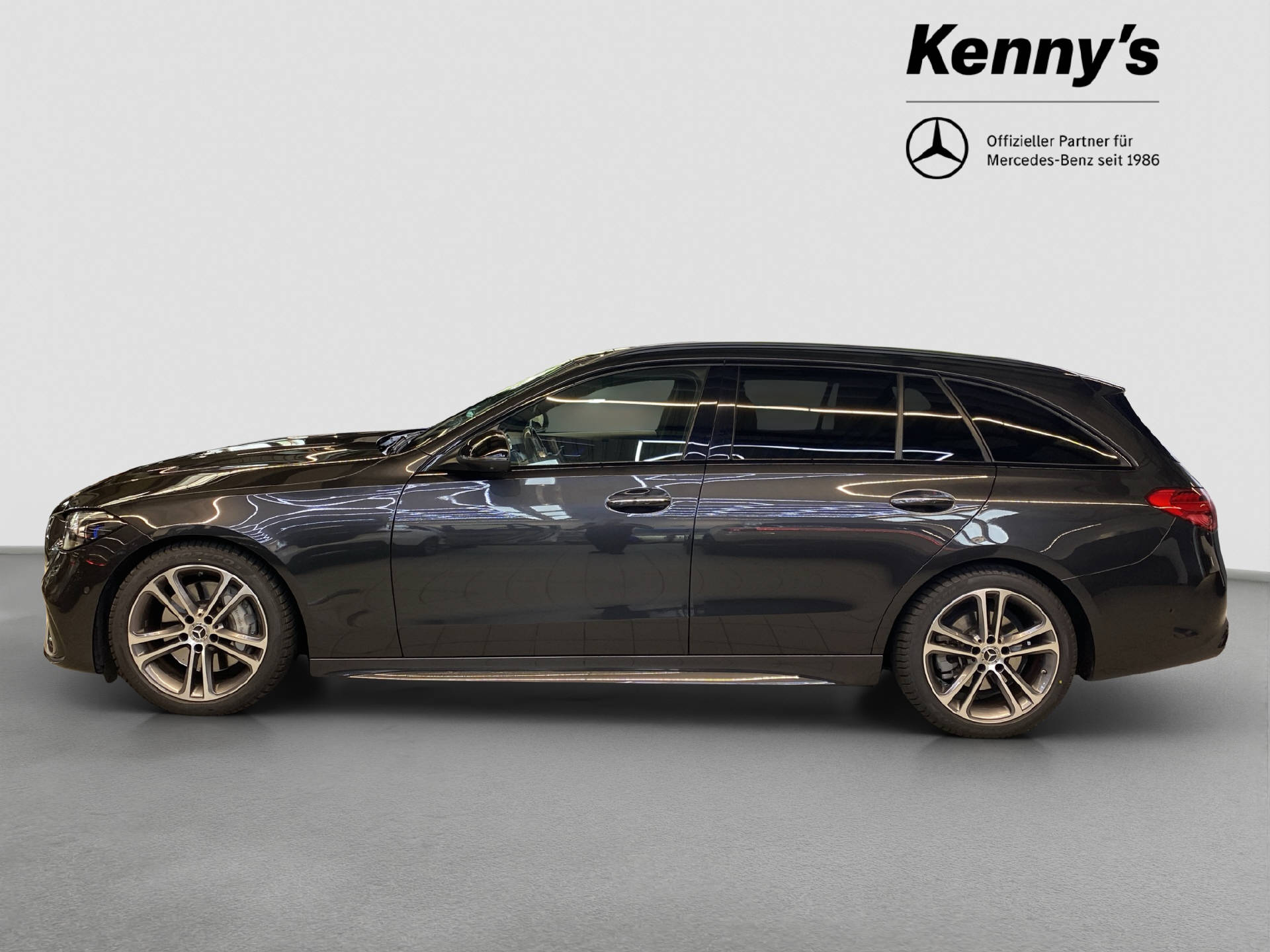 MERCEDES-BENZ C 300 AMG Line Kombi 4MATIC-image-2