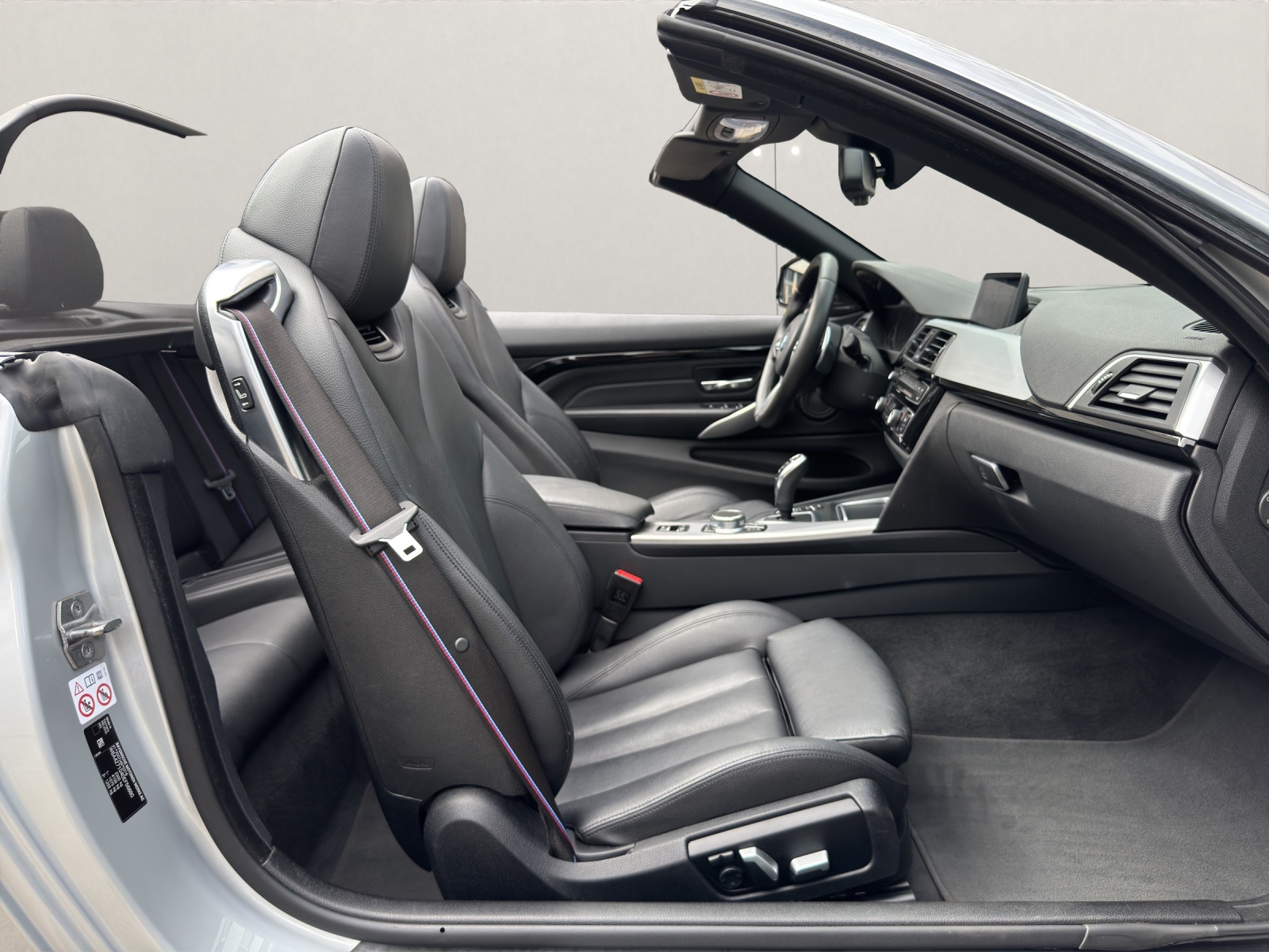 BMW 440i Cabriolet xDrive M Sport Steptronic-image-12