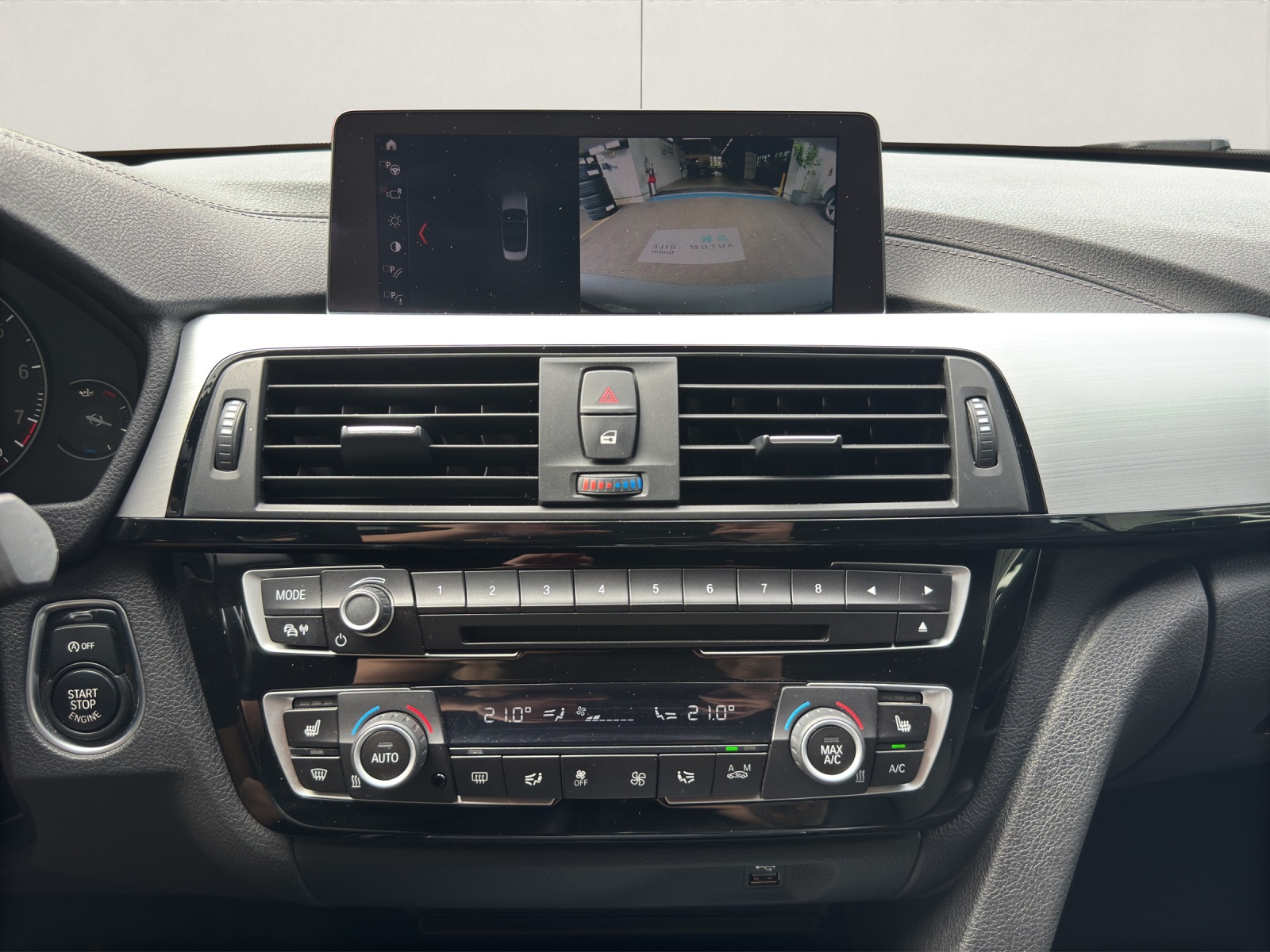 BMW 440i Cabriolet xDrive M Sport Steptronic-image-16