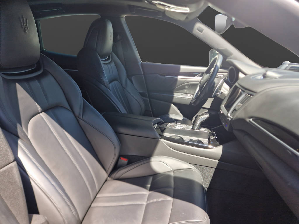 MASERATI Levante 3.0 V6 S GranSport-image-9