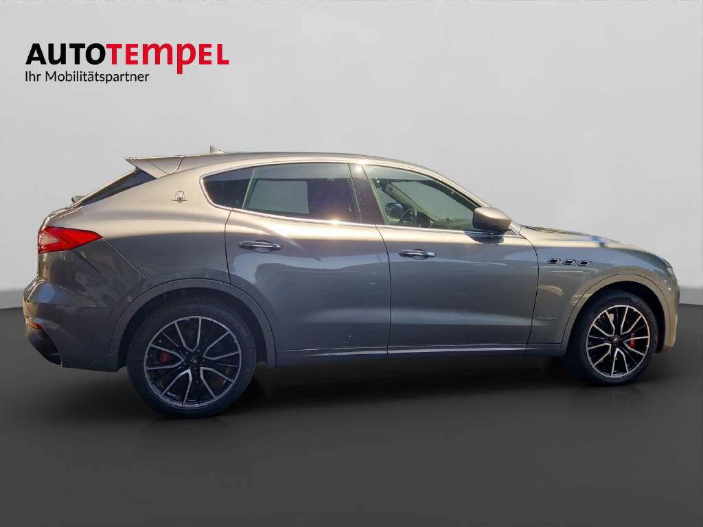 MASERATI Levante 3.0 V6 S GranSport-image-4
