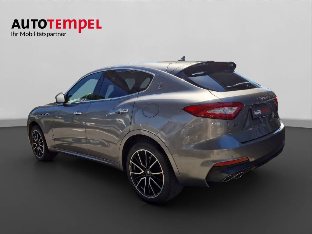 MASERATI Levante 3.0 V6 S GranSport-image-2