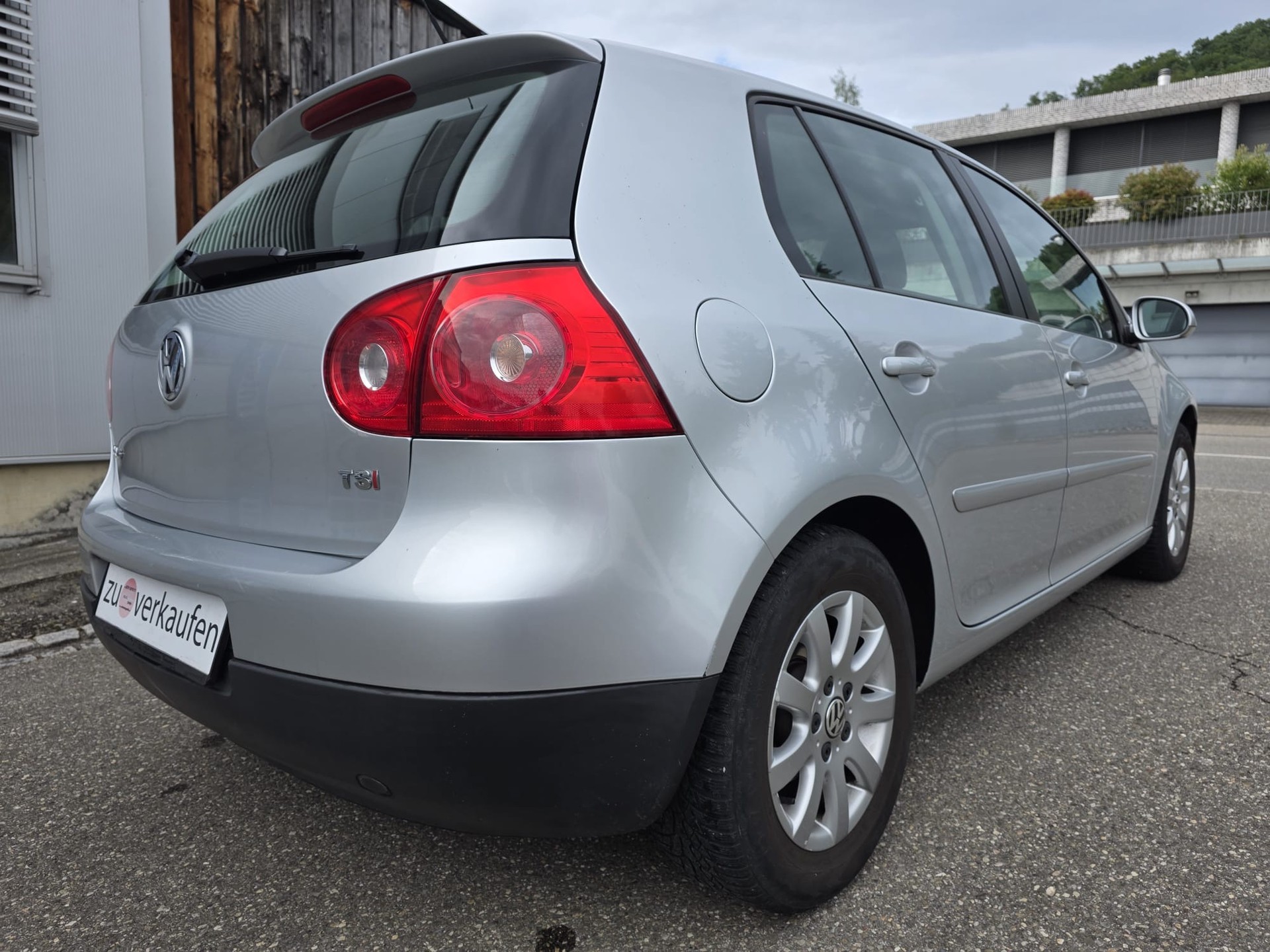 VW Golf 1.4 TSI Trendline DSG-image-3