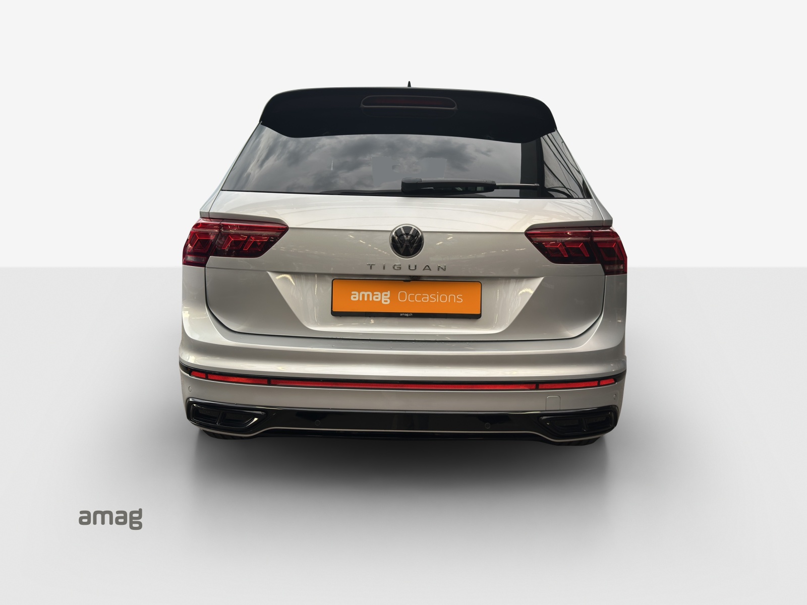 VW Tiguan 2.0TSI R-Line 4Motion DSG-image-3