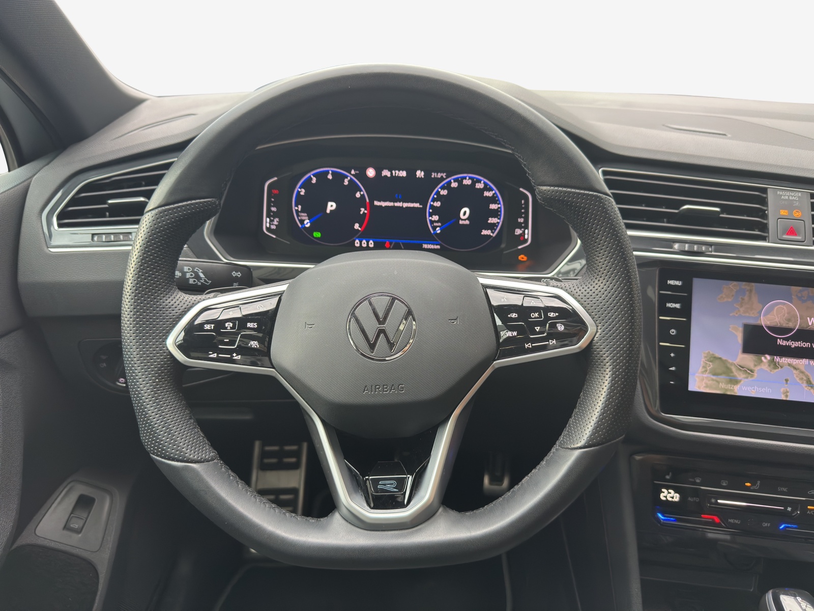 VW Tiguan 2.0TSI R-Line 4Motion DSG-image-9