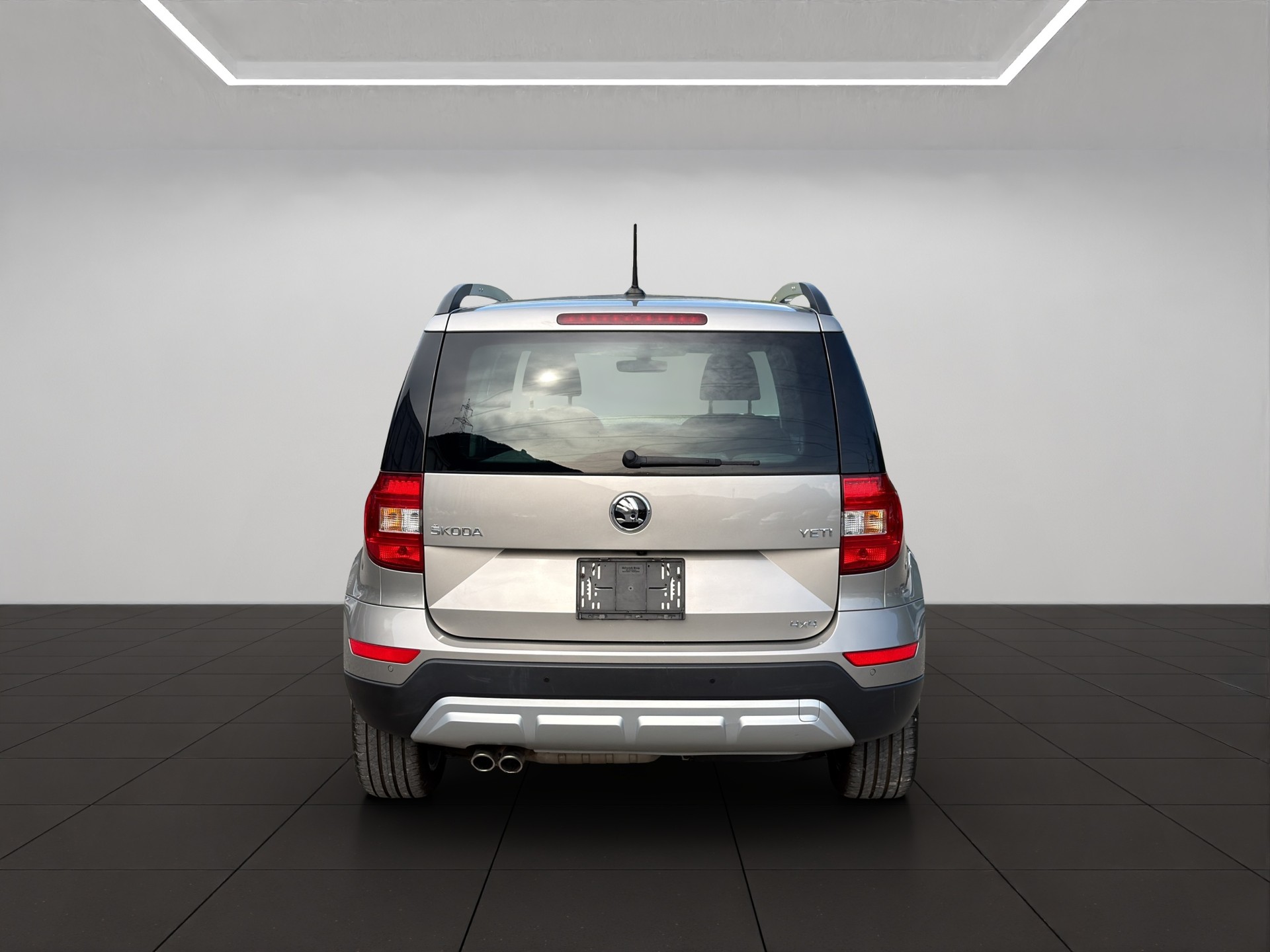 SKODA Yeti 2.0 TDI Swiss Line 25 4x4 DSG-image-2