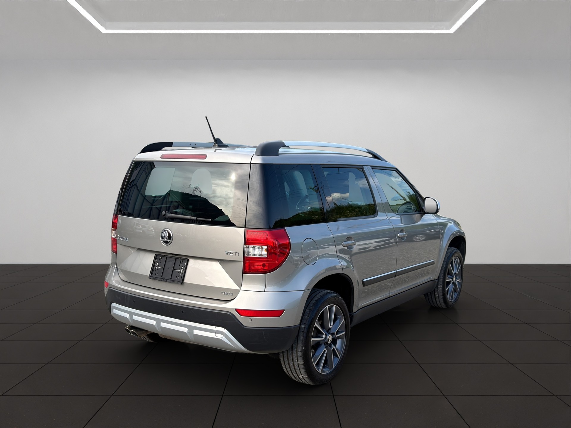 SKODA Yeti 2.0 TDI Swiss Line 25 4x4 DSG-image-1