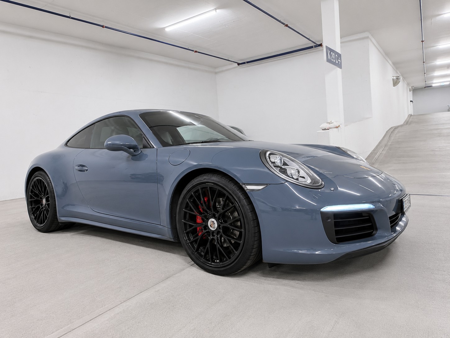 PORSCHE 911 3.0 Carrera 4 PDK-image-0