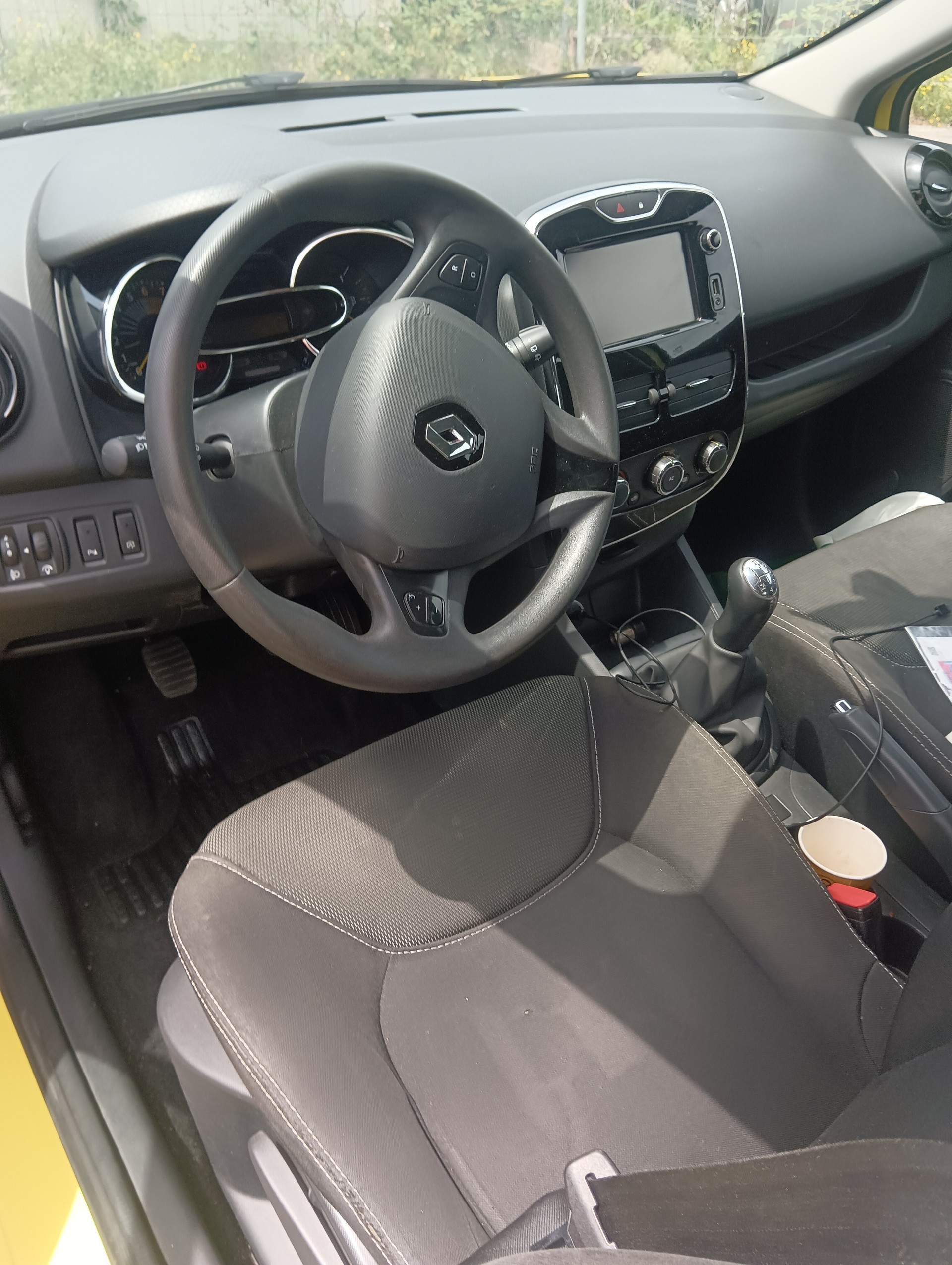 RENAULT Clio 0.9 12V Dynamique-image-6